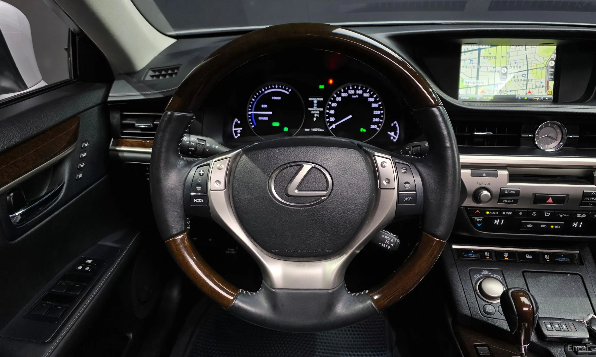 Lexus New ES300h превью 13