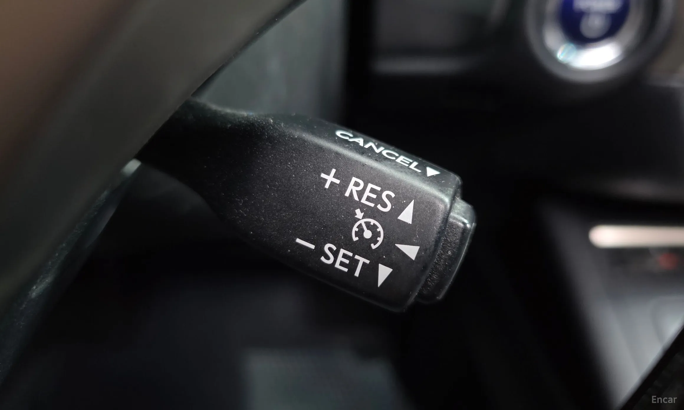 Lexus New ES300h превью 18