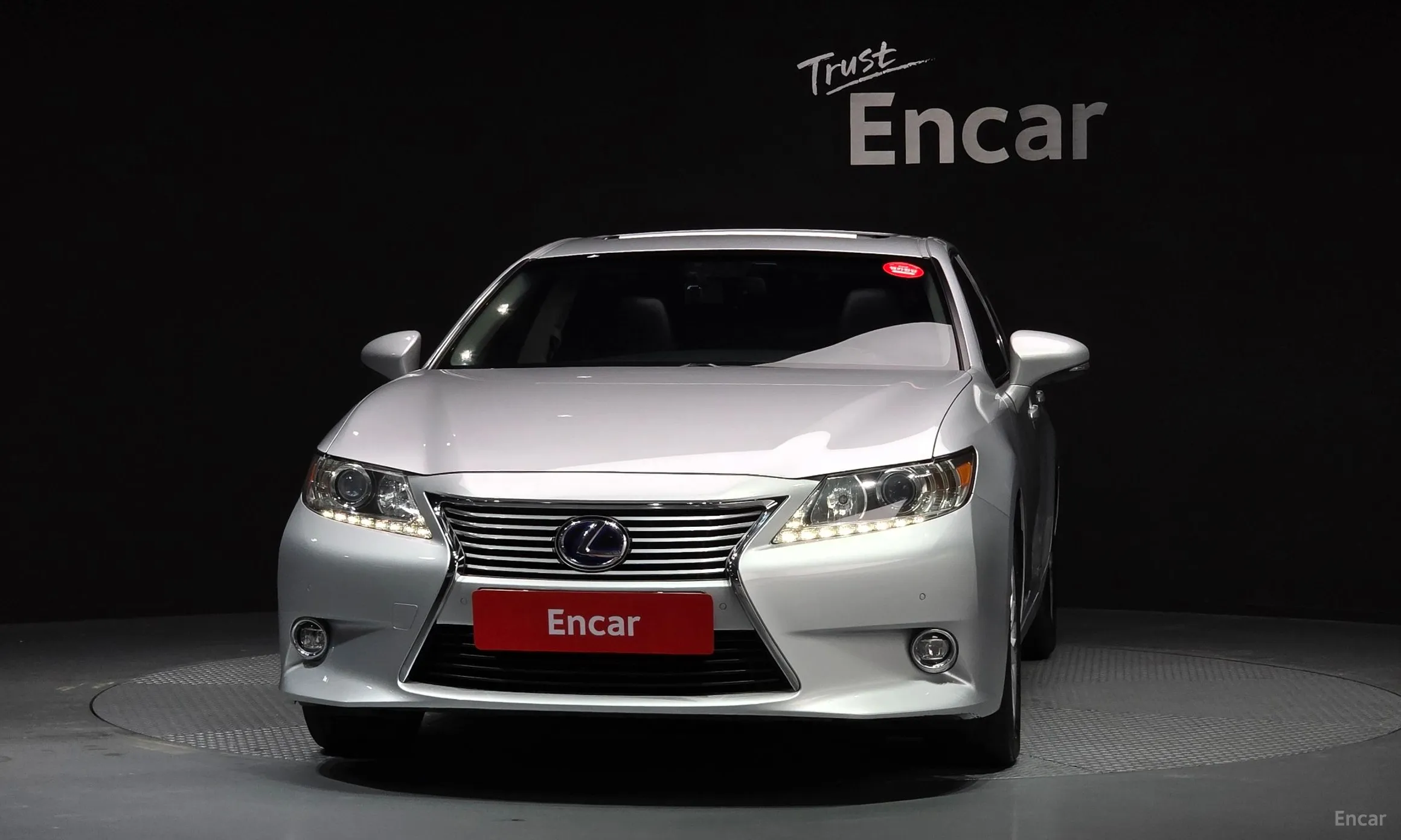 Lexus New ES300h превью 3