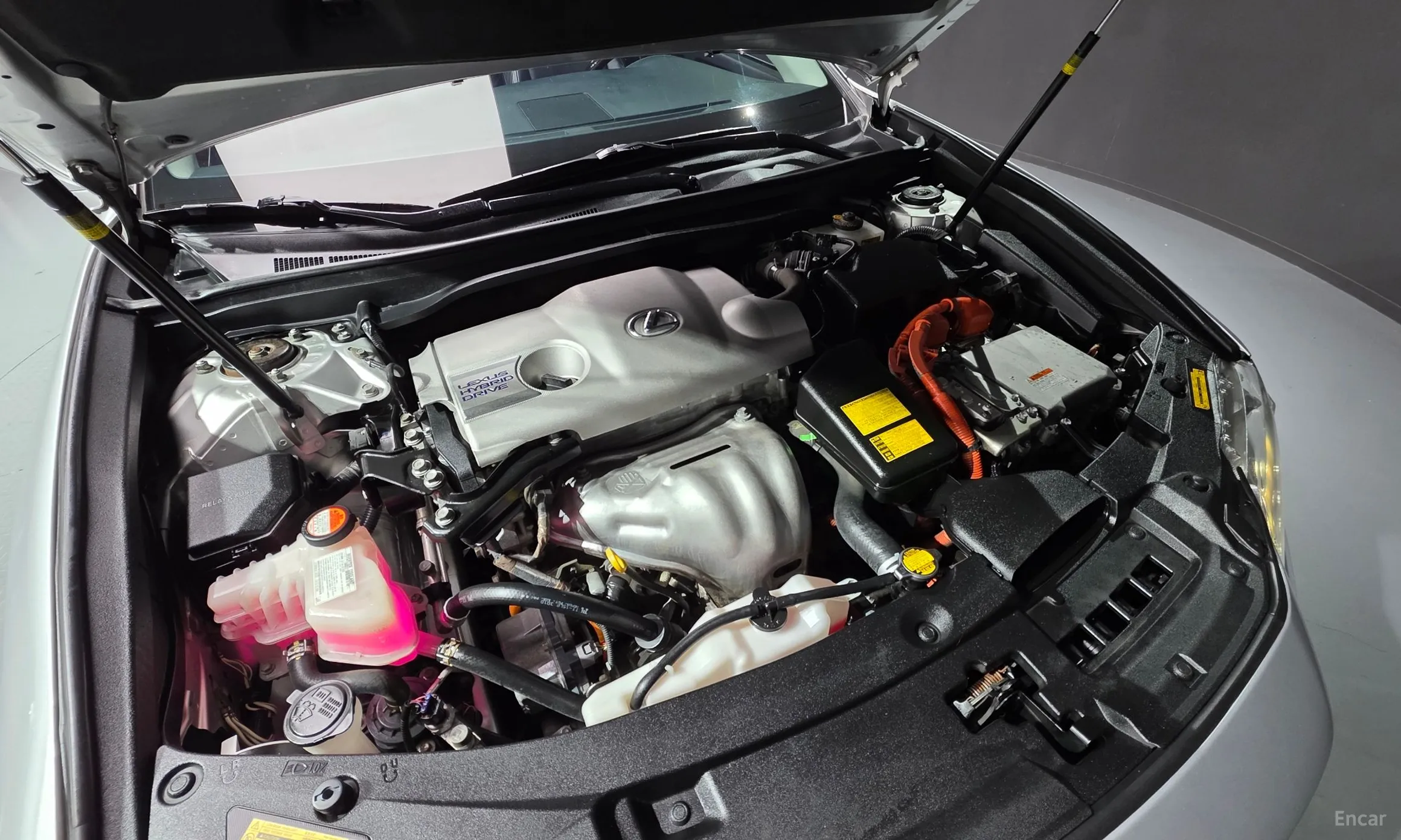 Lexus New ES300h превью 6
