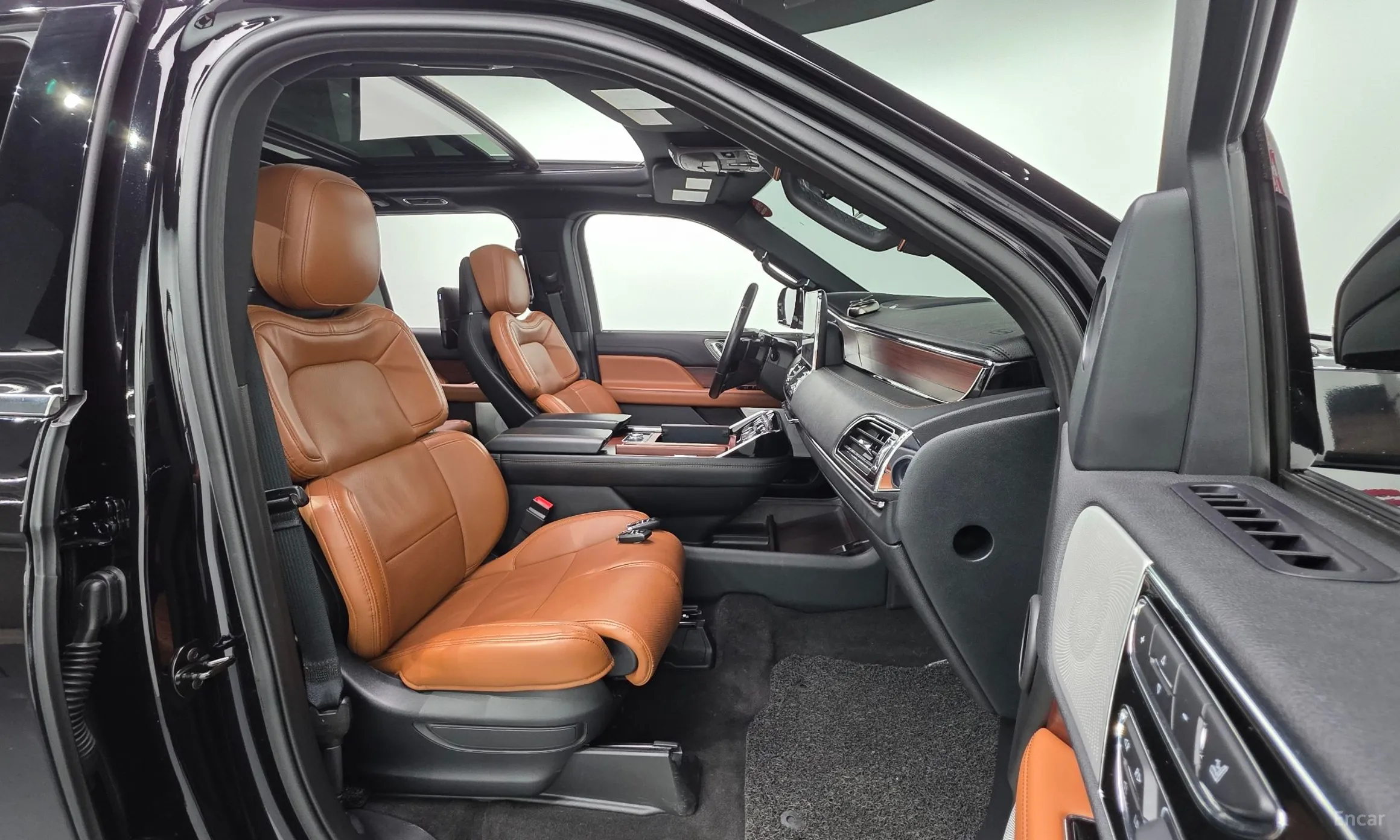 Lincoln Navigator 4th generation превью 10