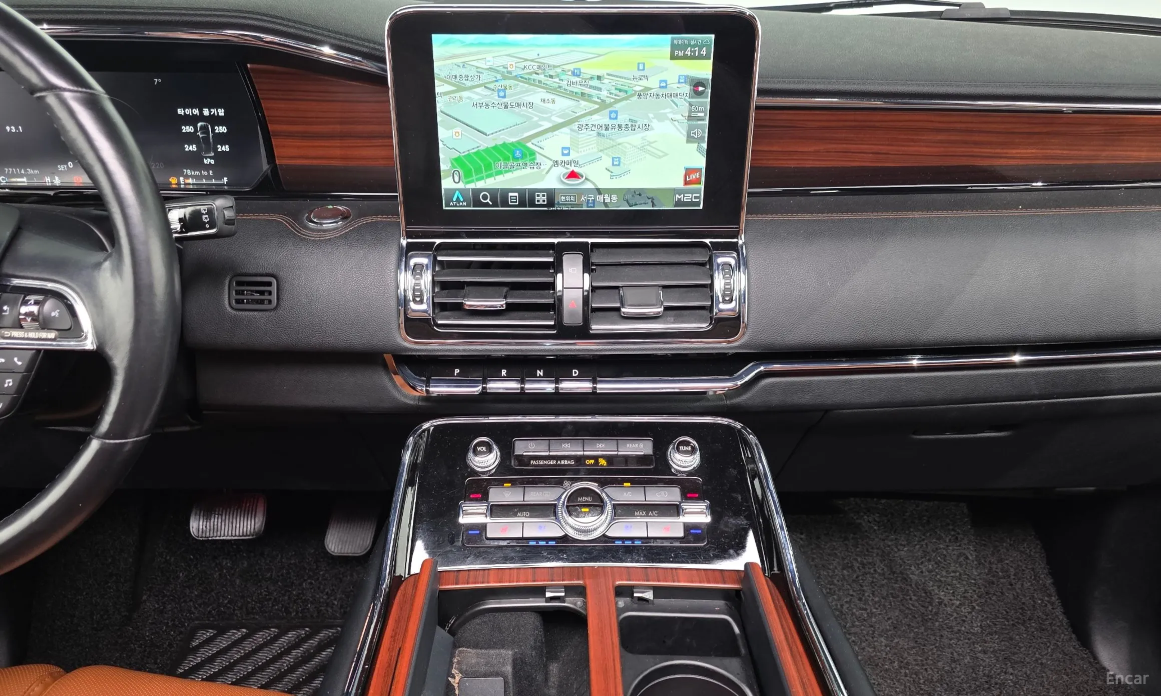 Lincoln Navigator 4th generation превью 15