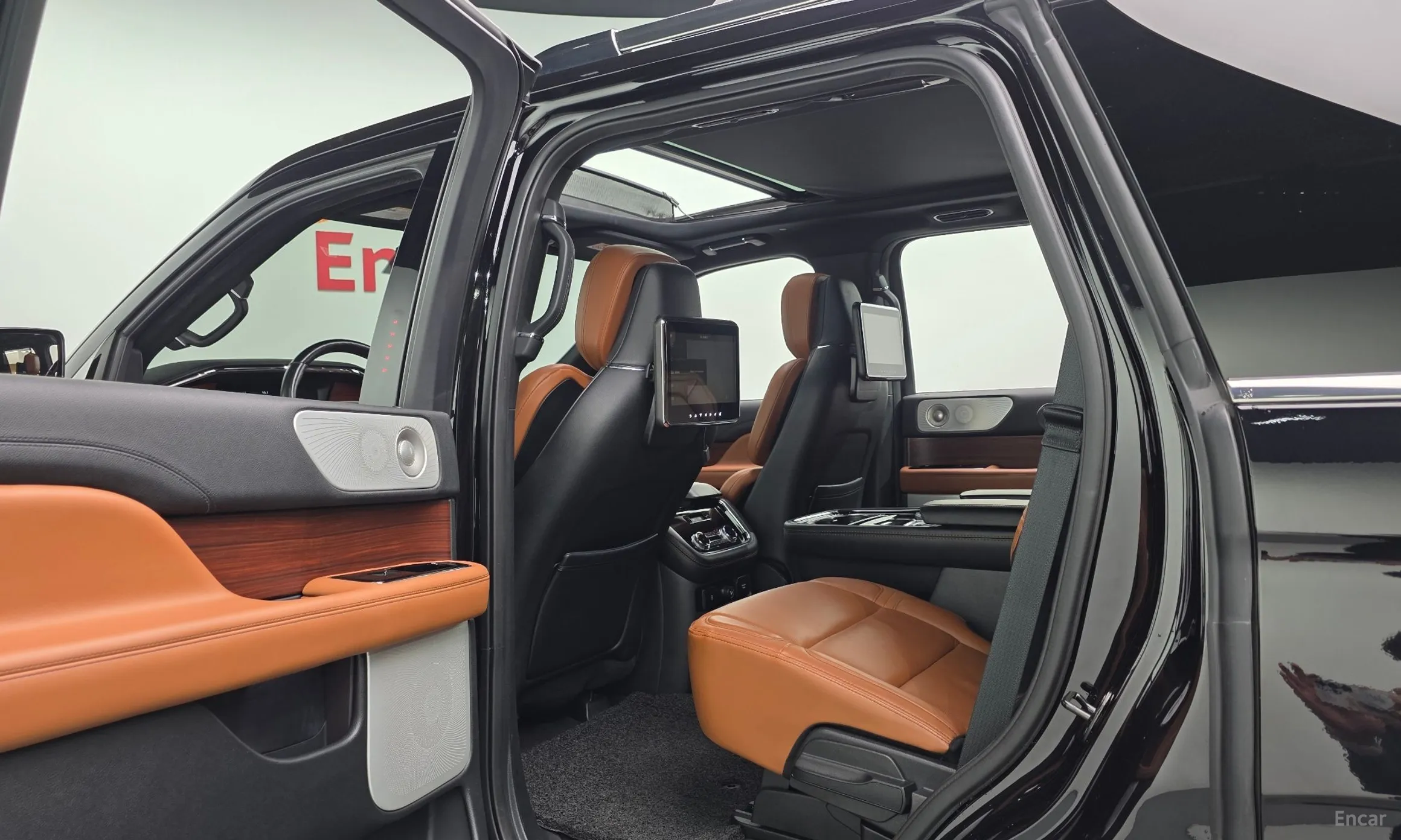 Lincoln Navigator 4th generation превью 17