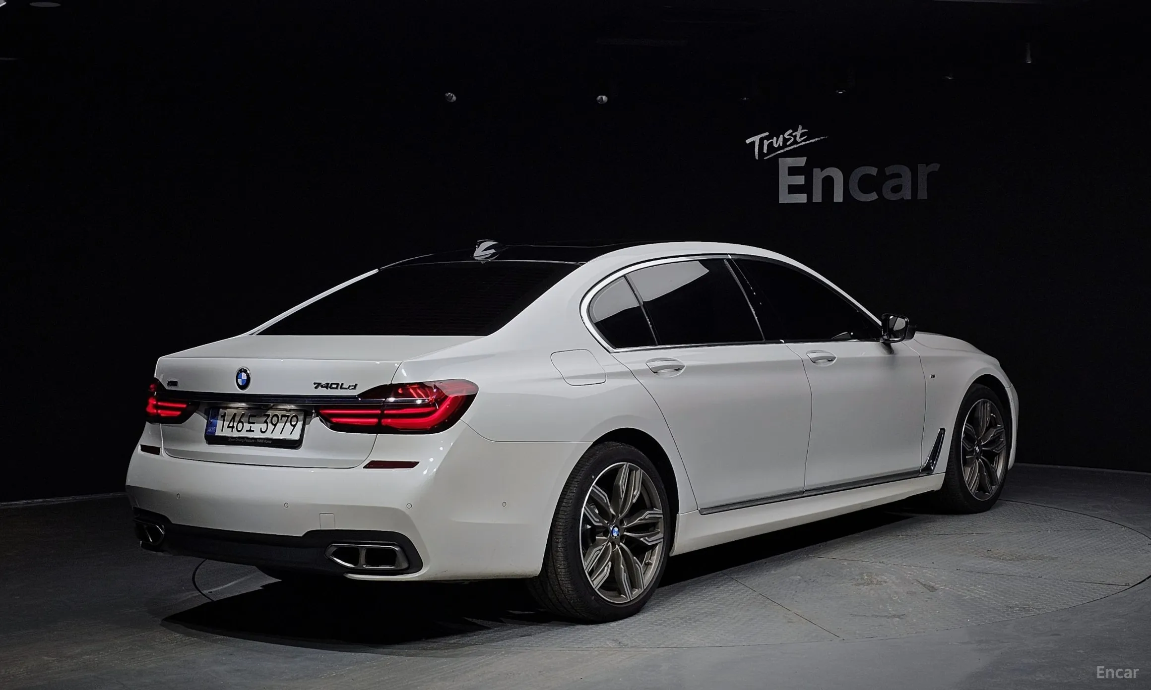 BMW 7 Series (G11)