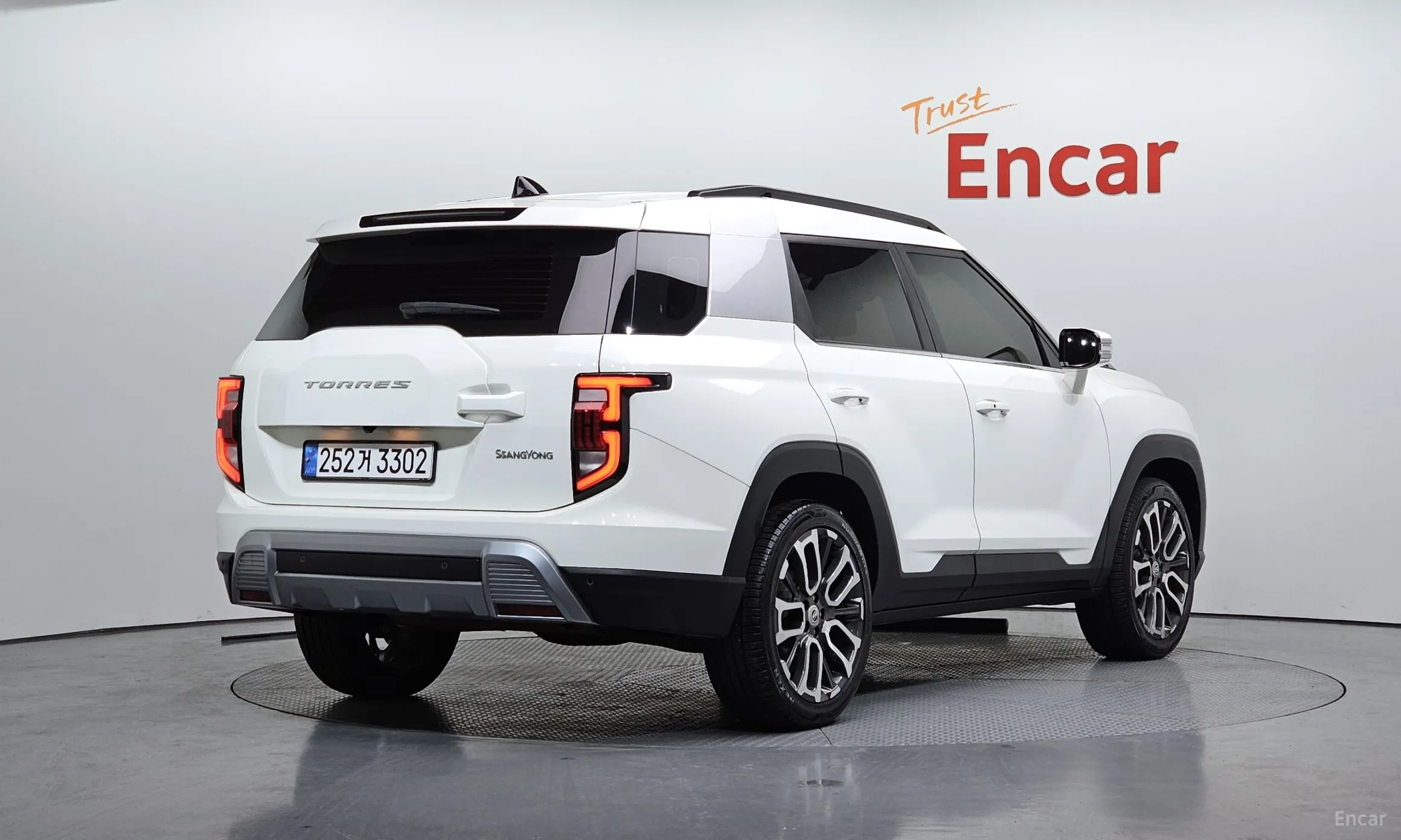 KG Mobility (SsangYong) Torres превью 2