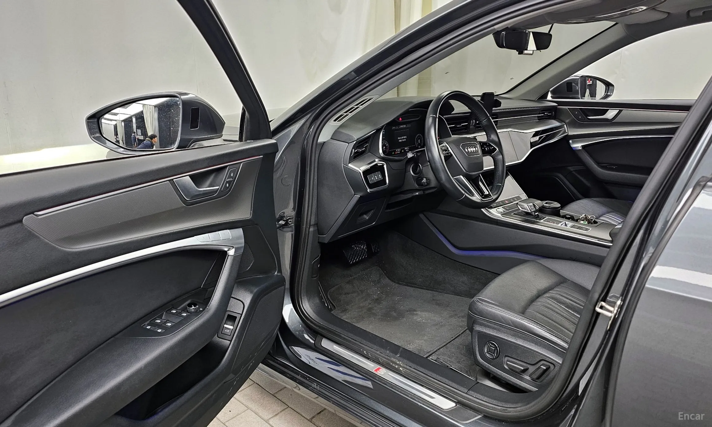 Audi A6 (C8) превью 10