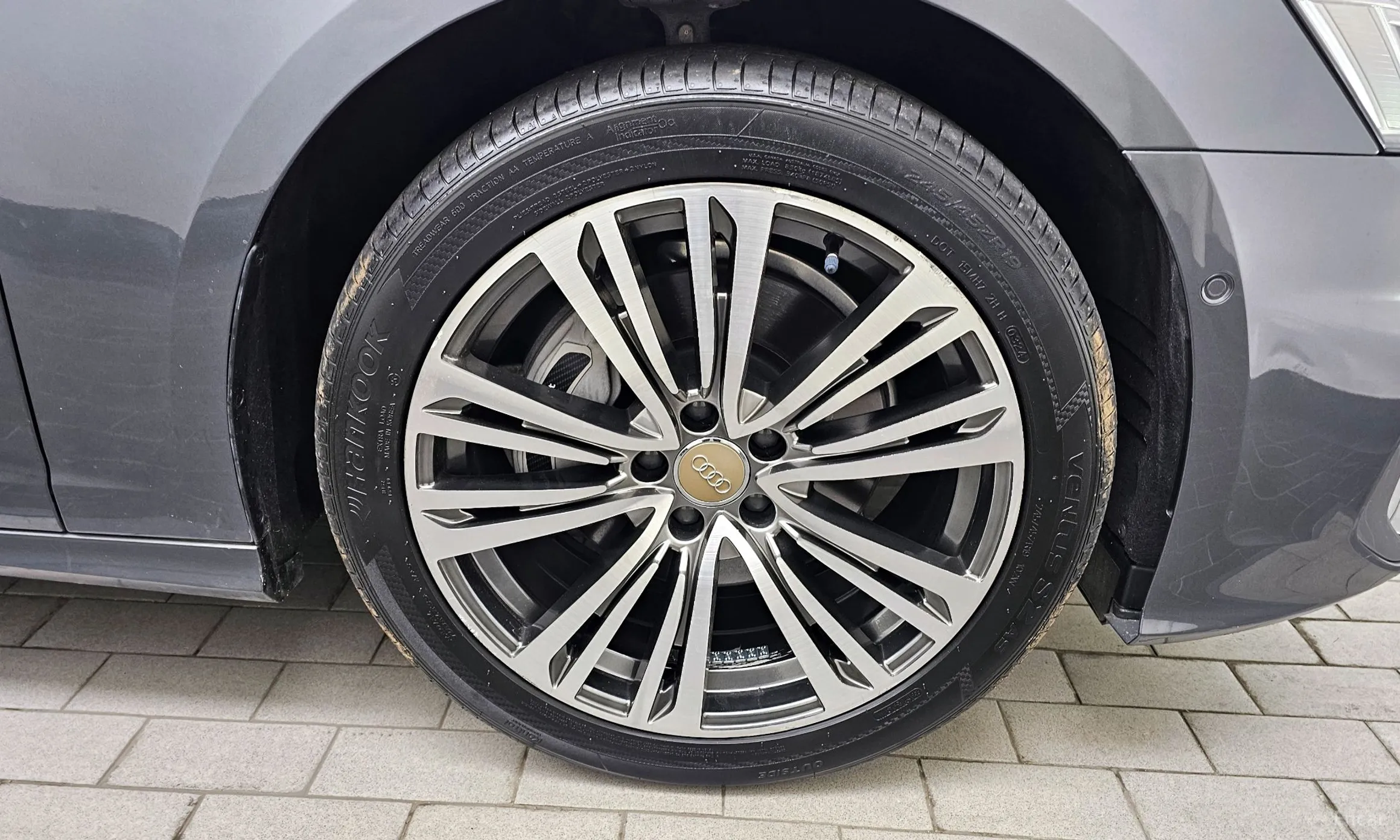 Audi A6 (C8) превью 5