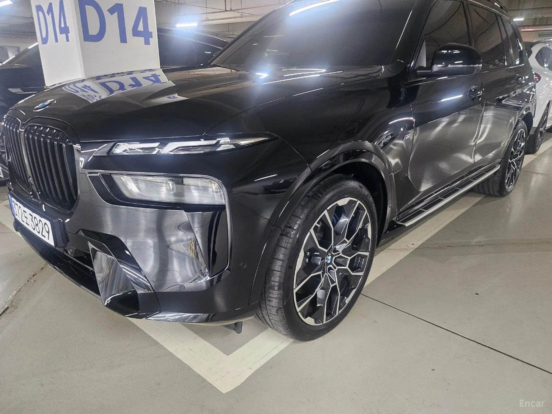 BMW X7 (G07) превью 5
