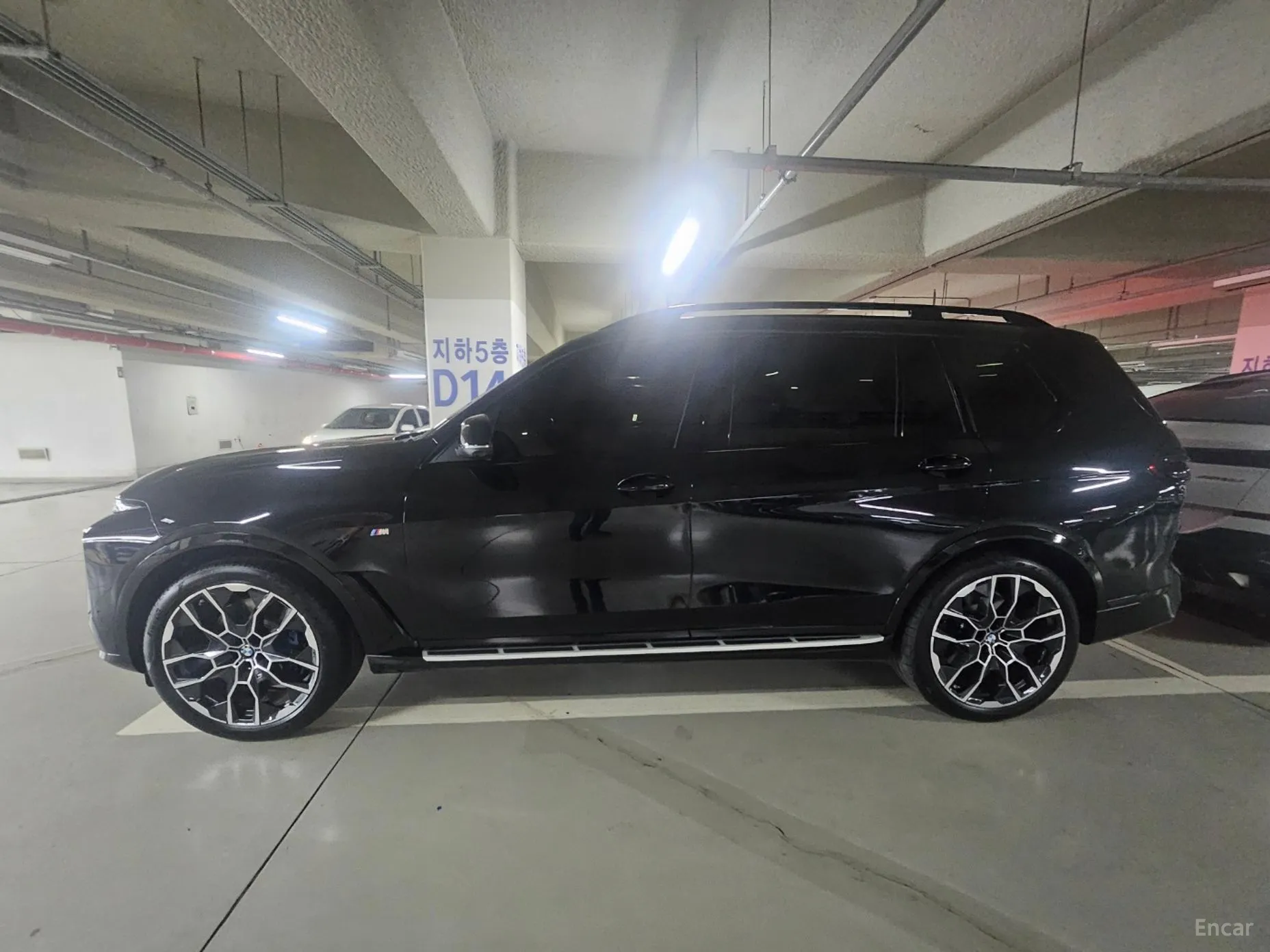 BMW X7 (G07) превью 7