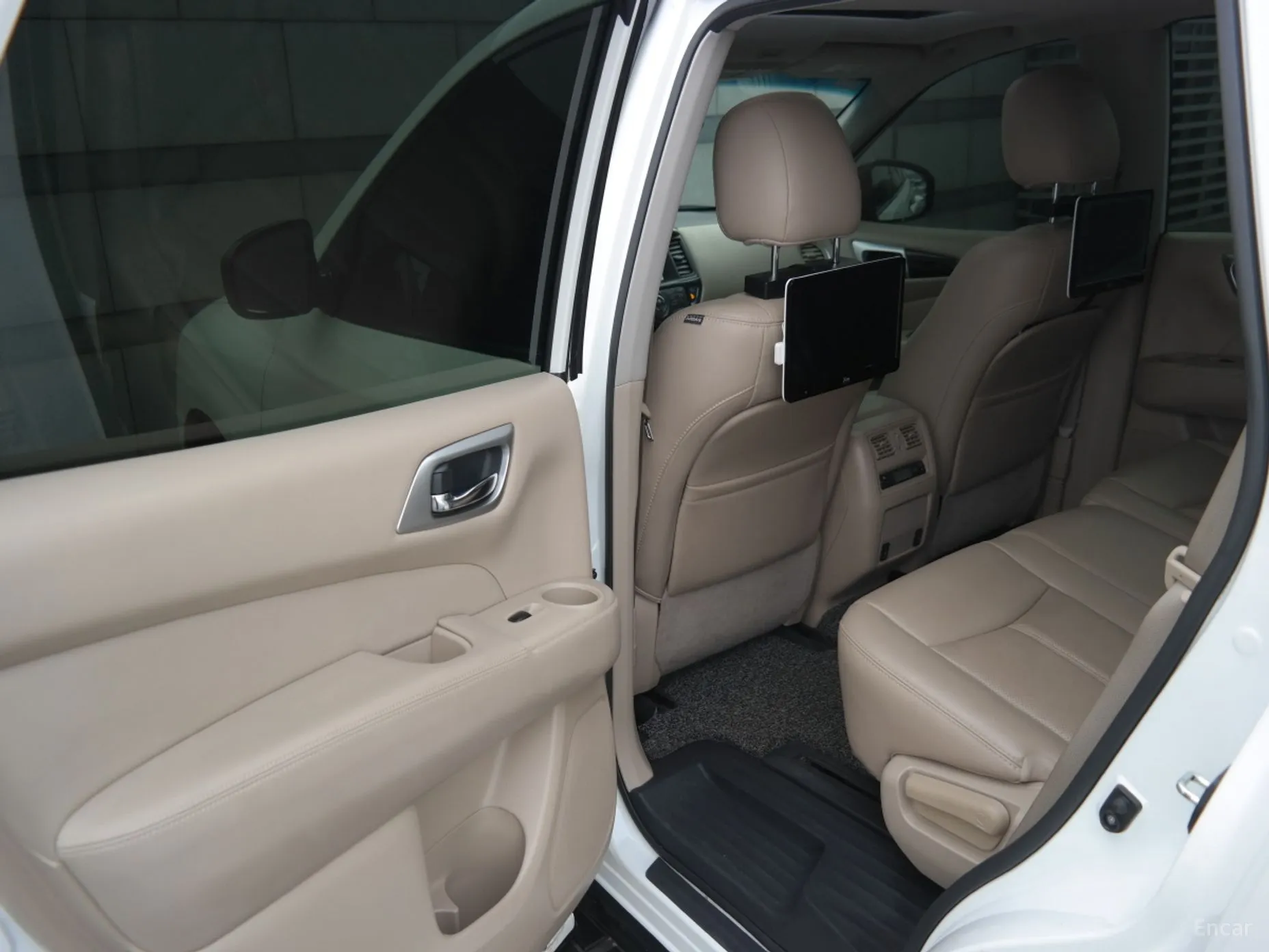 Nissan Pathfinder Gen 4 превью 11