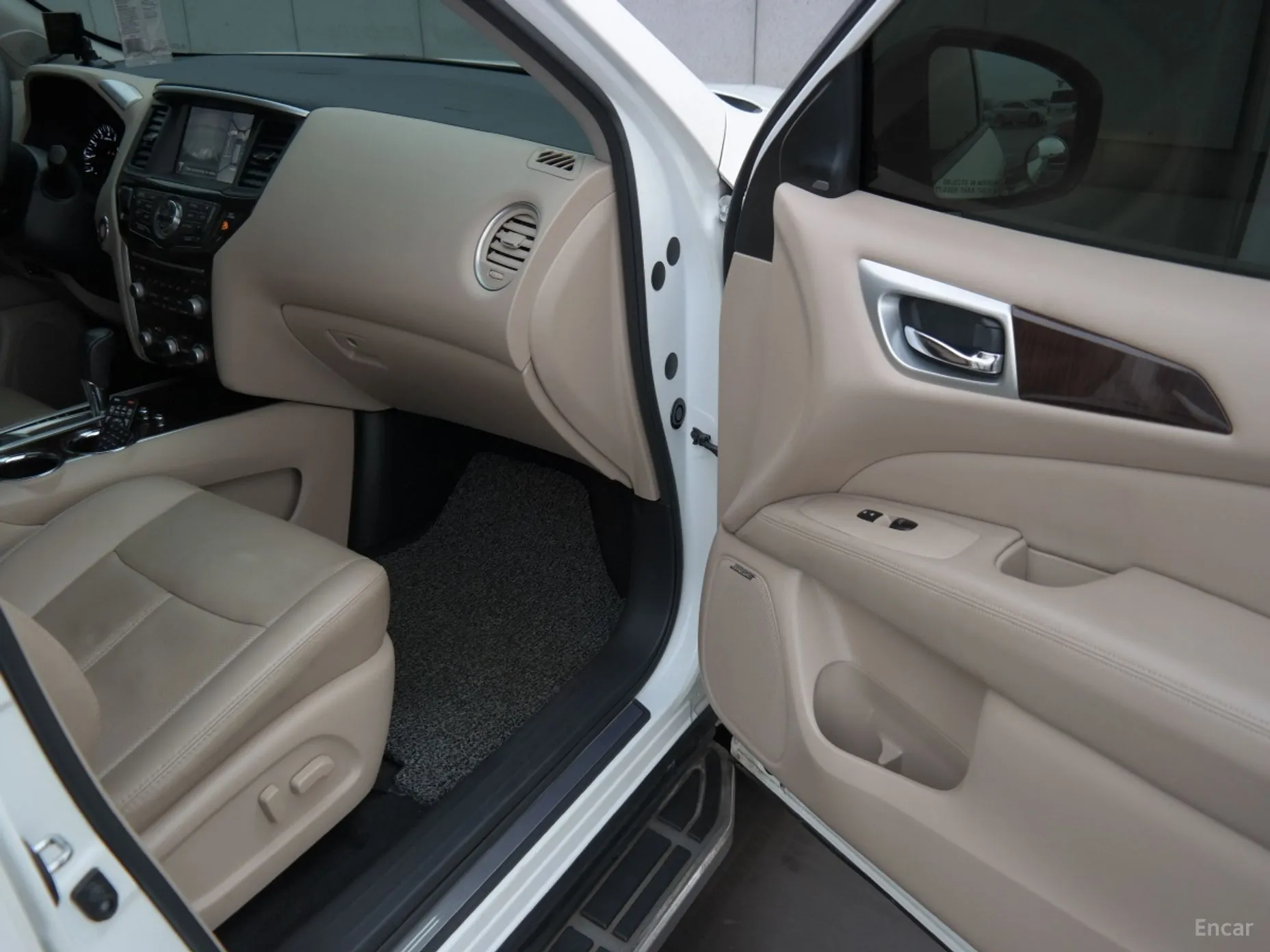 Nissan Pathfinder Gen 4 превью 13