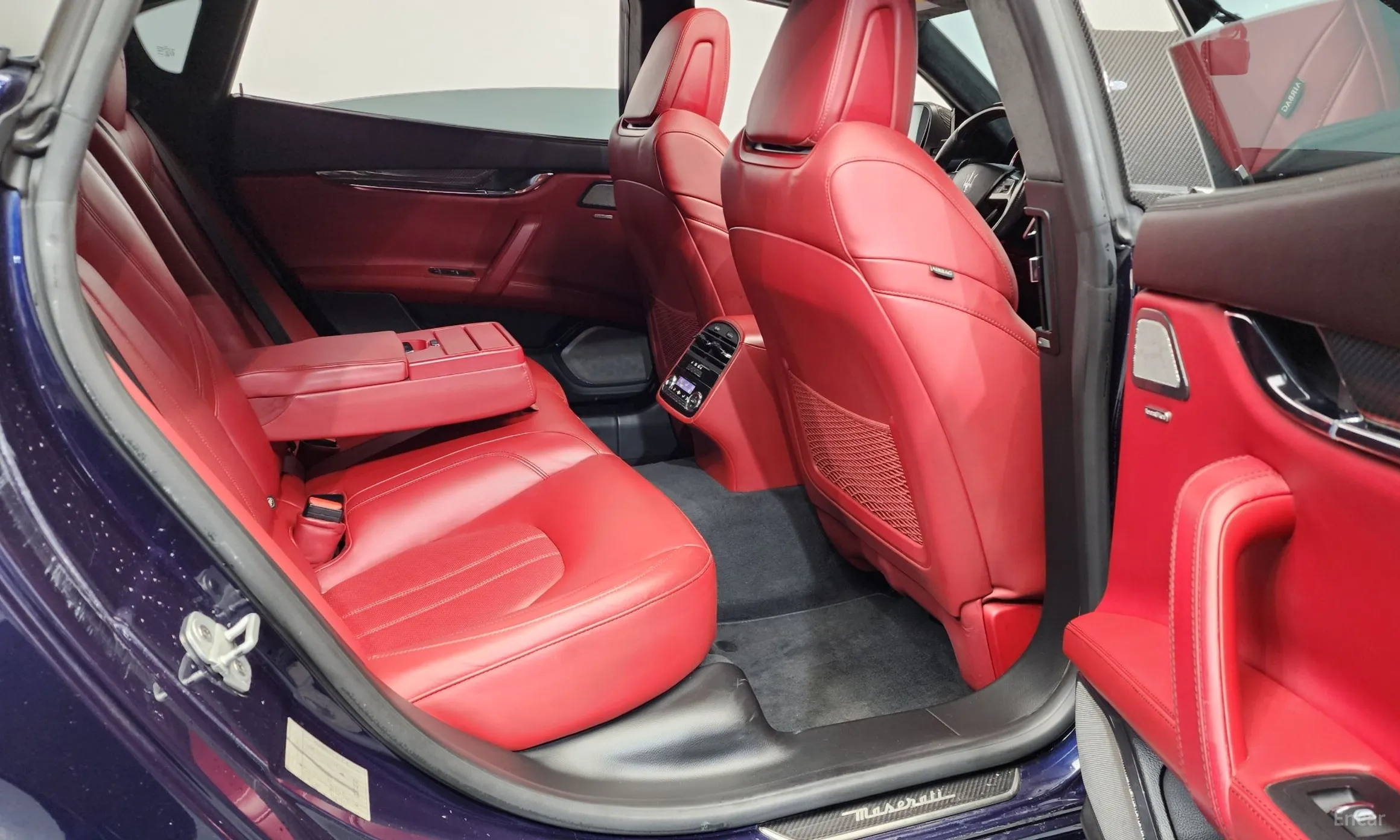 Maserati Quattroporte превью 12