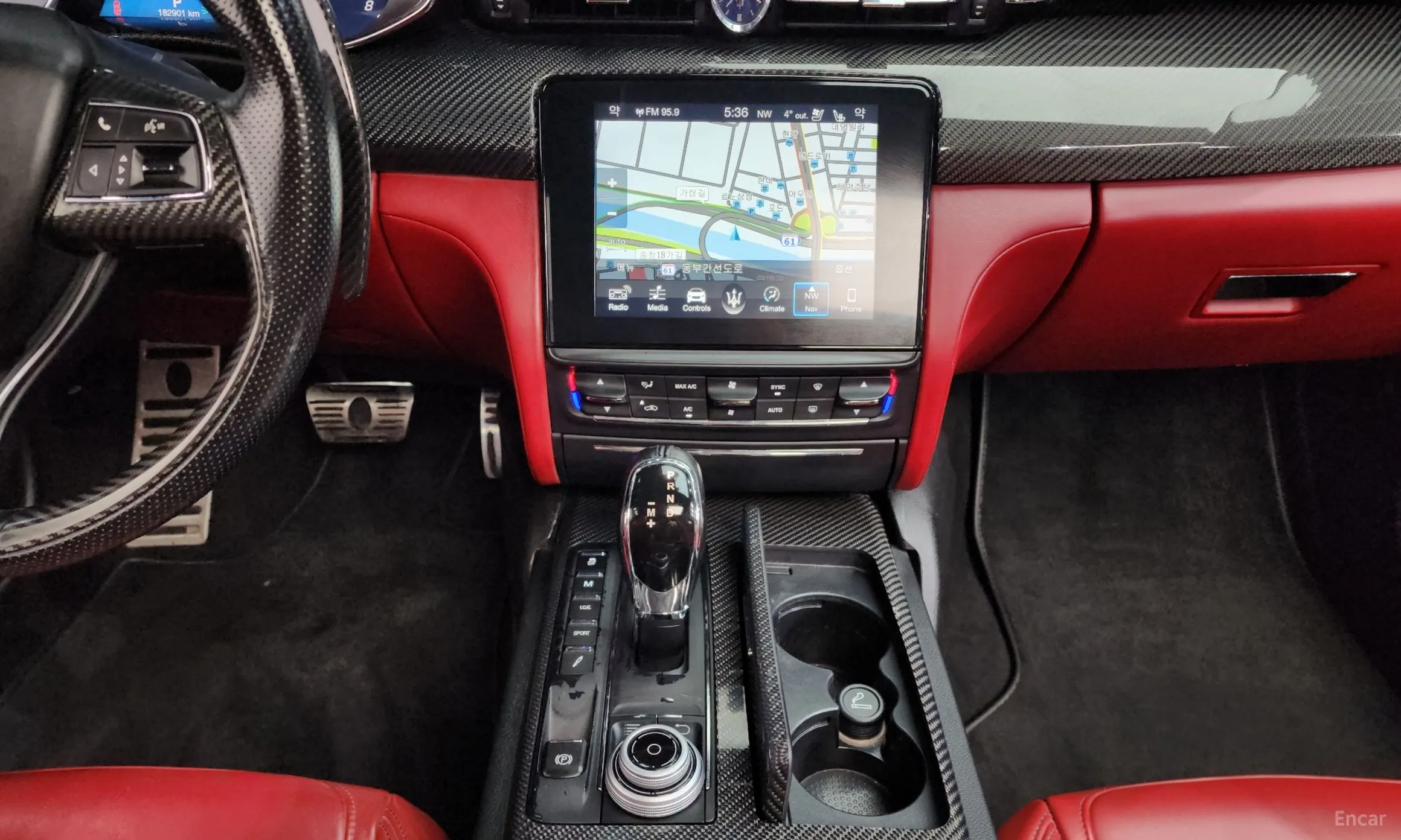 Maserati Quattroporte превью 14
