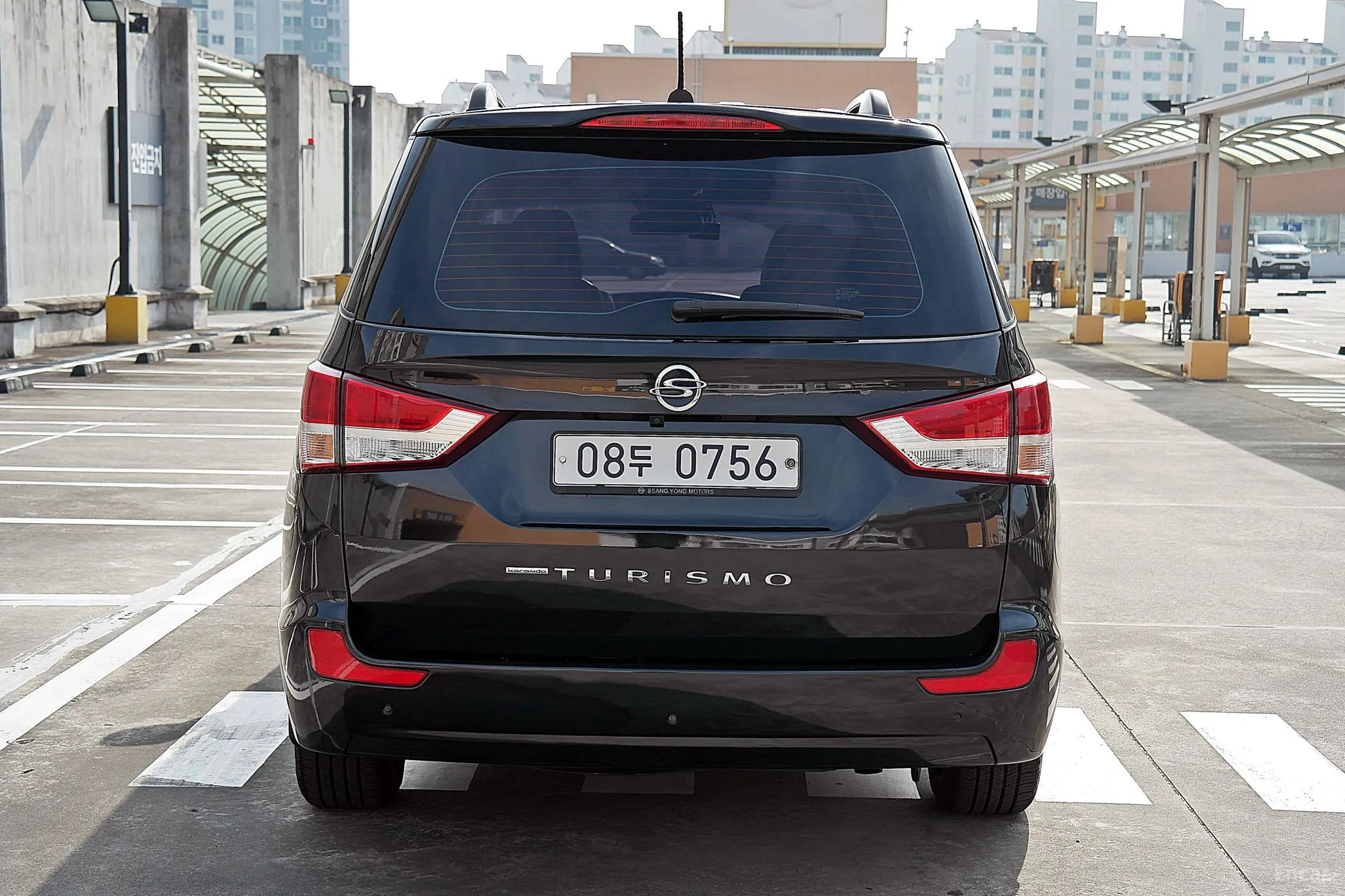 KG Mobility (SsangYong) Korando Turismo превью 4