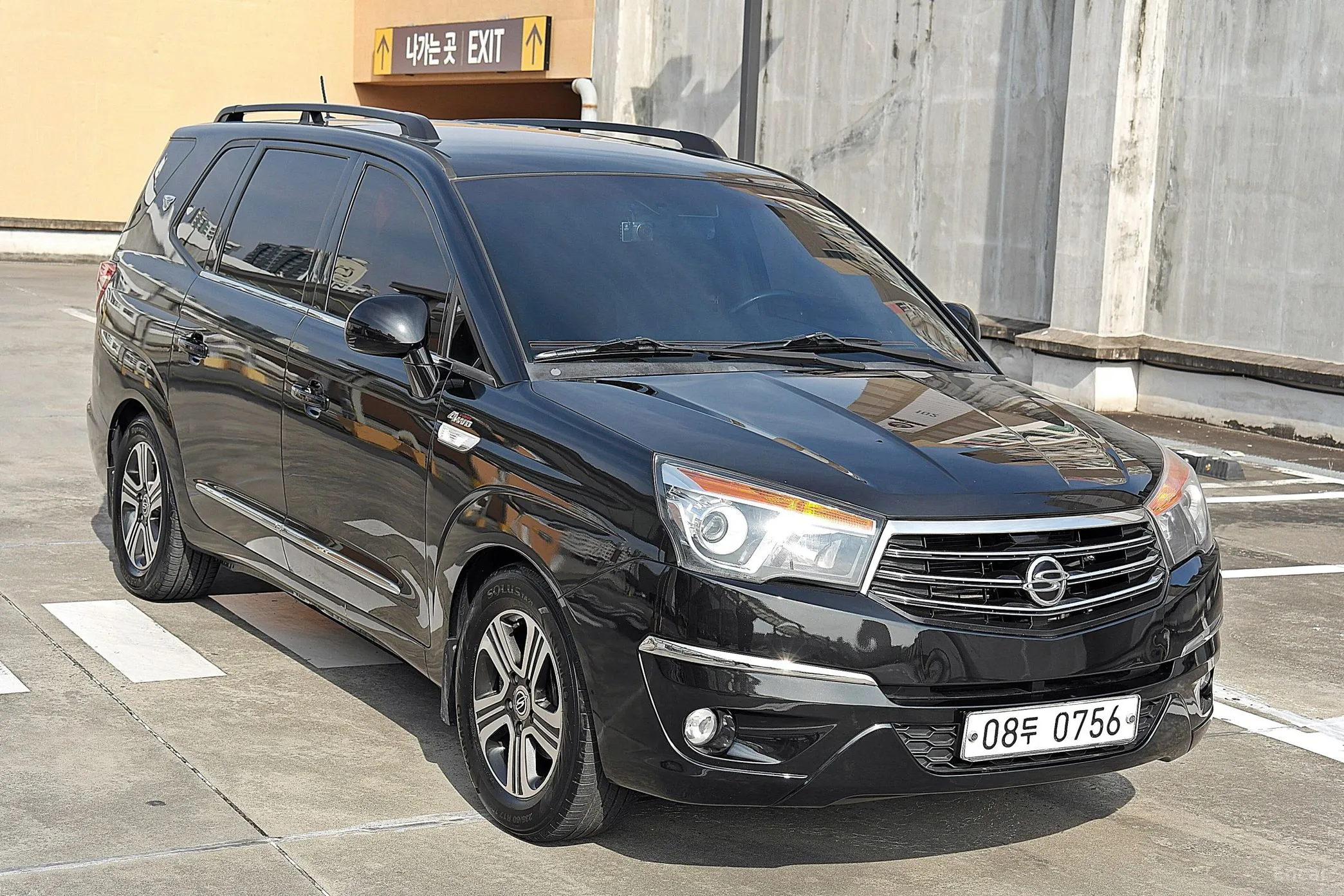KG Mobility (SsangYong) Korando Turismo превью 5