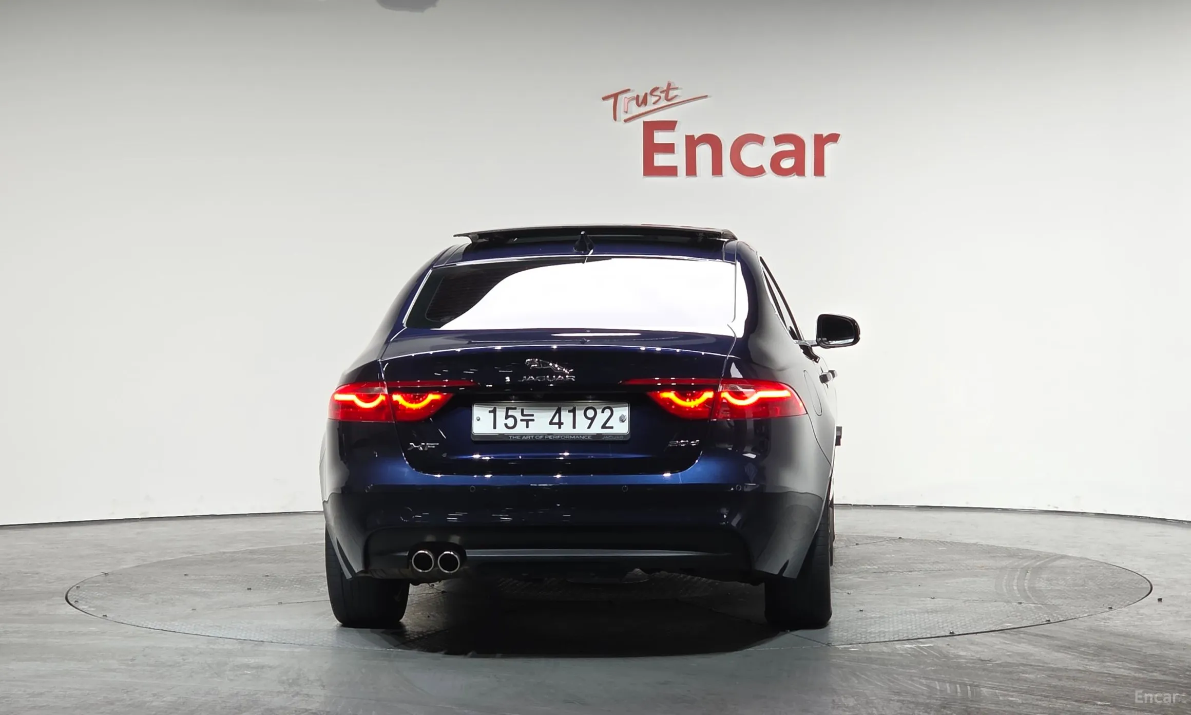 Jaguar XF (x260) превью 4