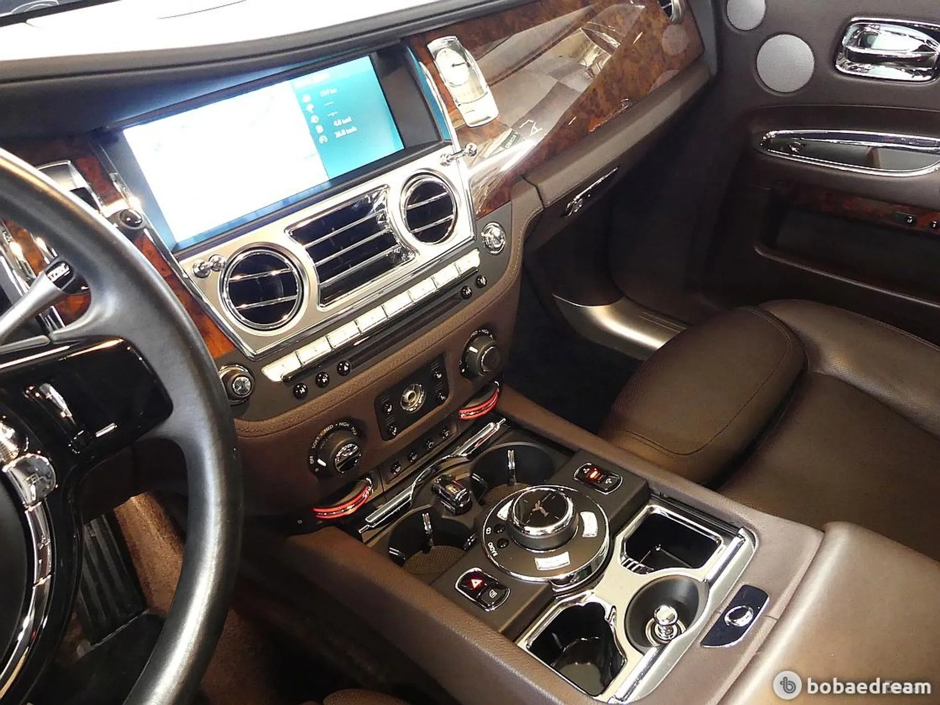 Rolls-Royce Ghost превью 12