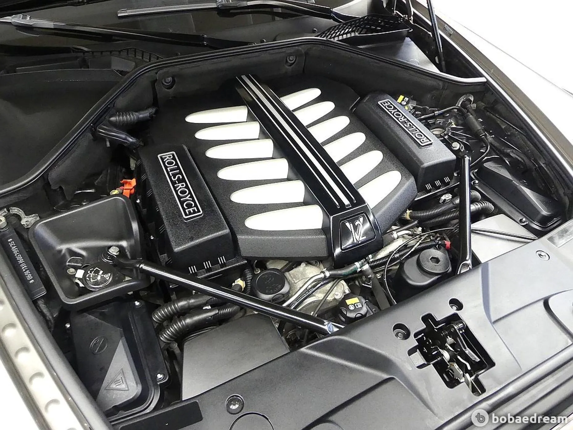 Rolls-Royce Ghost превью 6