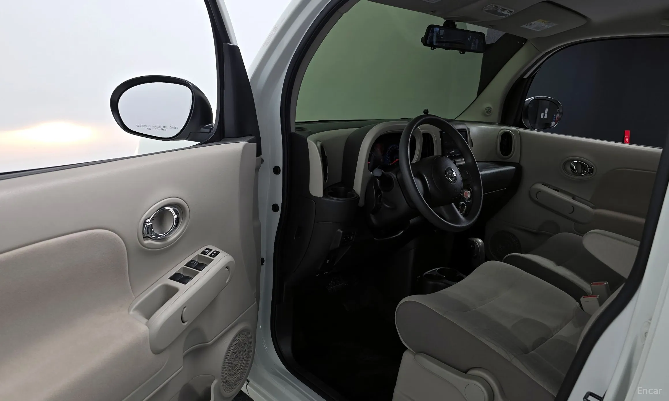 Nissan Cube превью 11