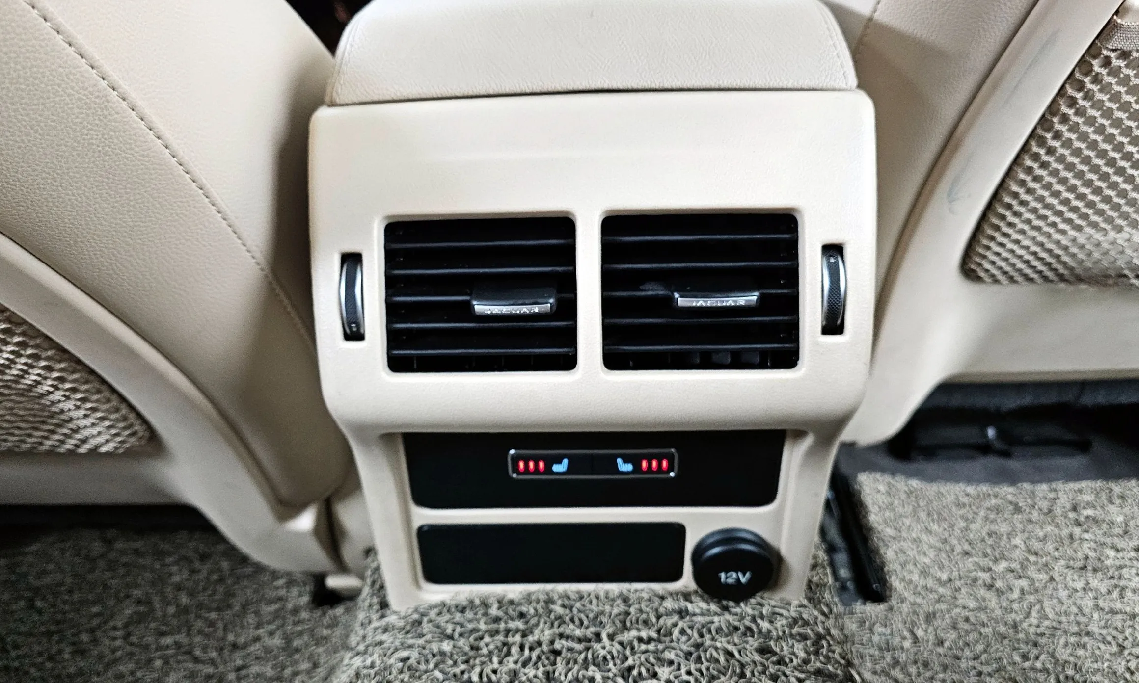 Jaguar XF (x260) превью 18
