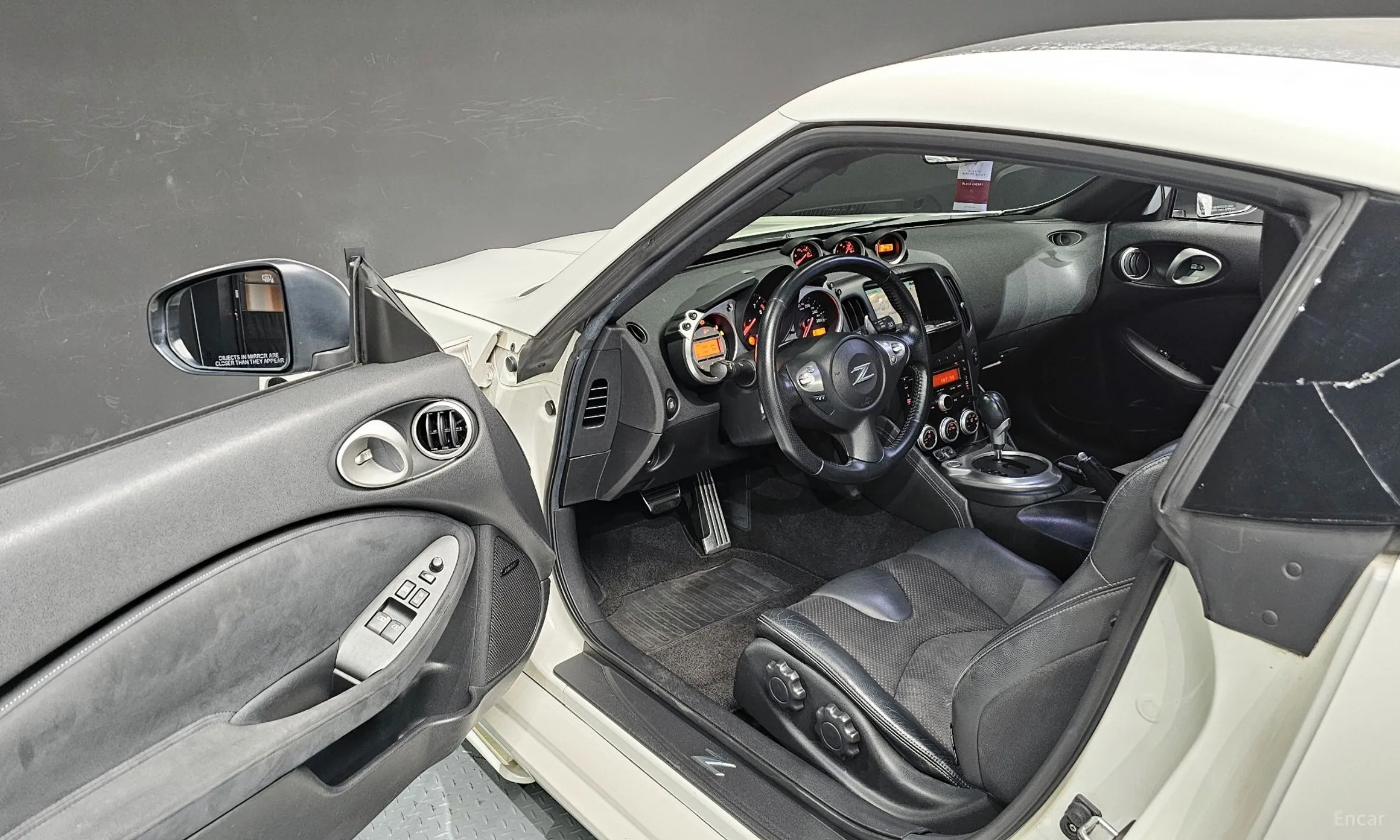 Nissan 370Z превью 11
