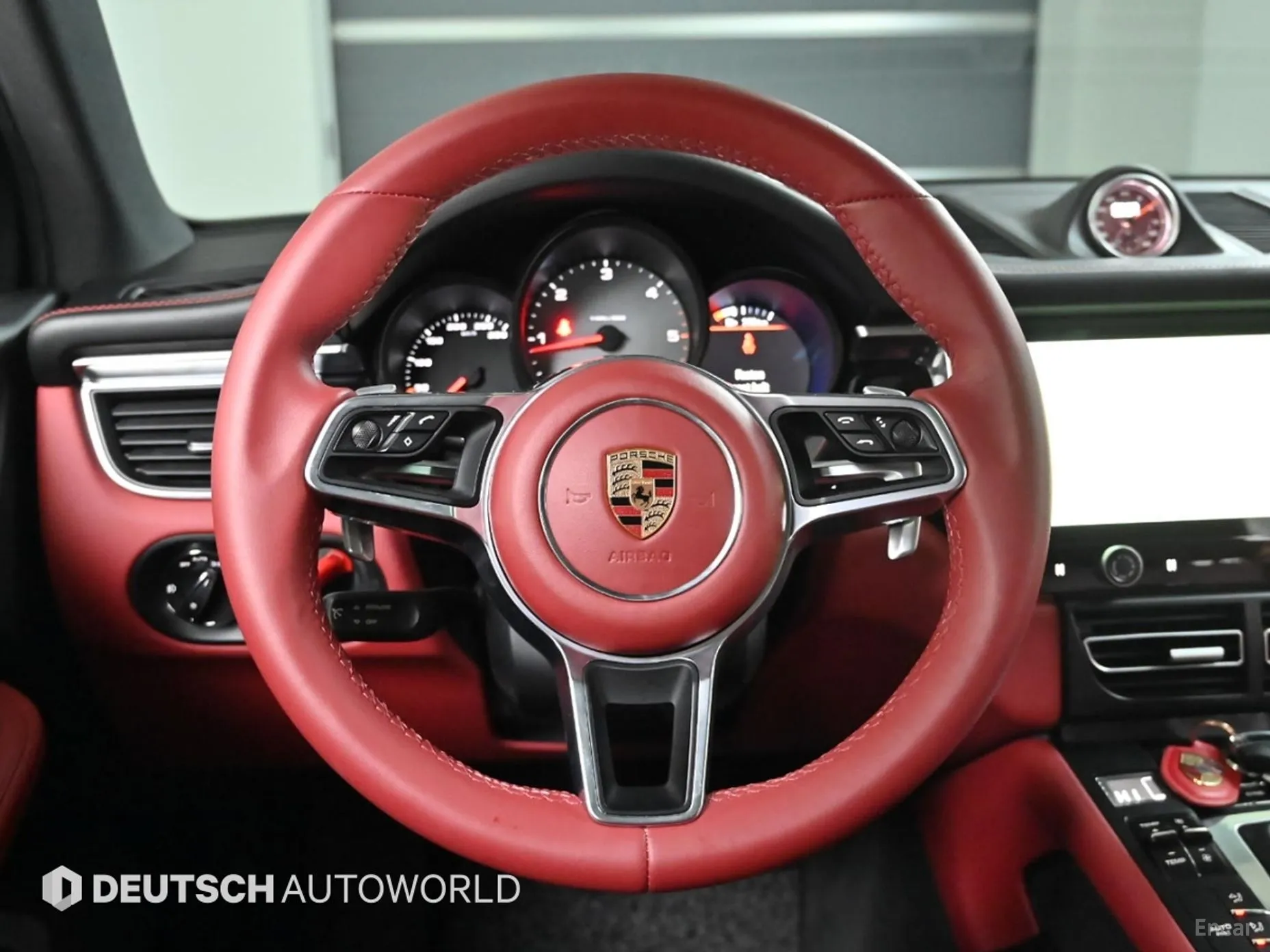 Porsche Macan превью 11