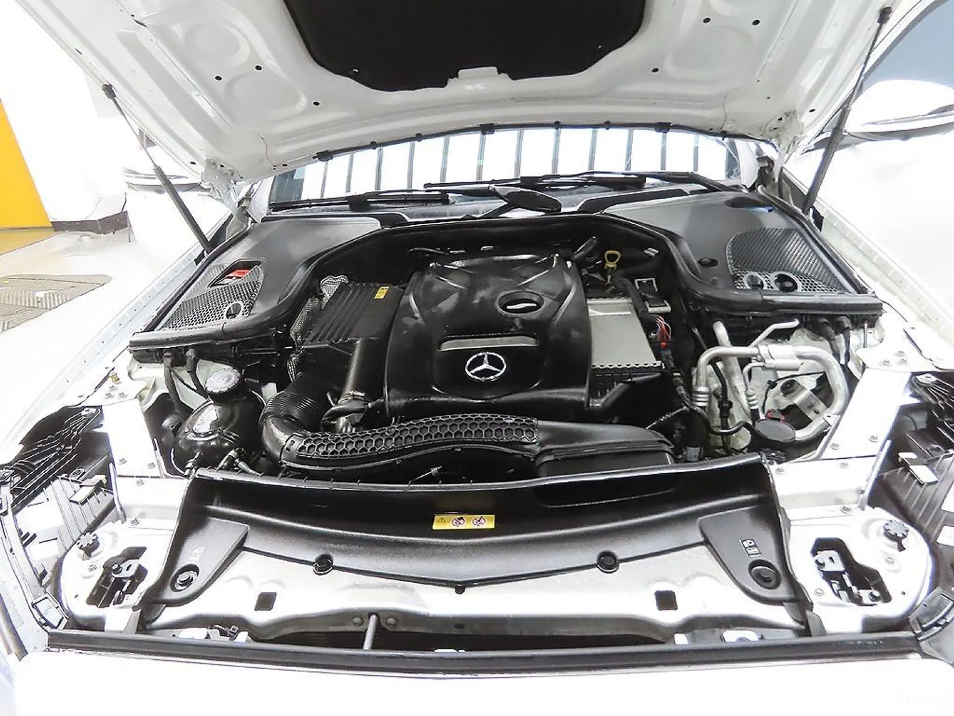 Mercedes Benz E-Class W213 превью 6