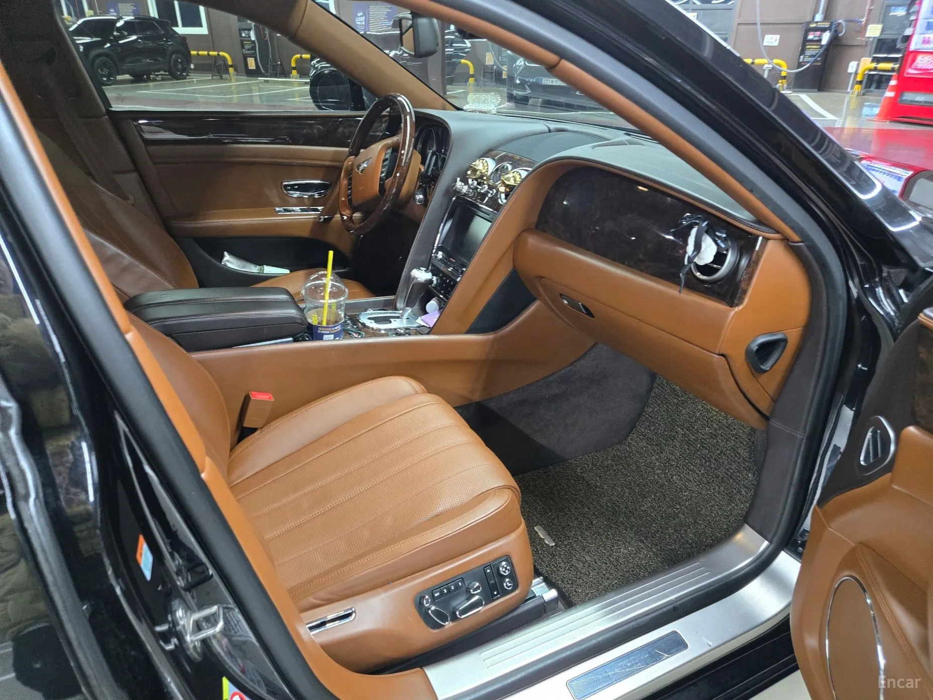 Bentley Flying Spur 2nd Generation превью 17