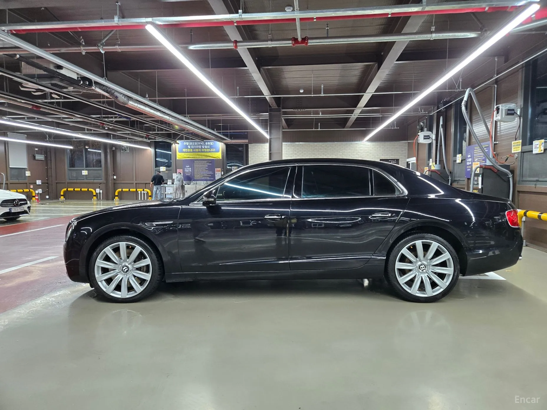 Bentley Flying Spur 2nd Generation превью 9