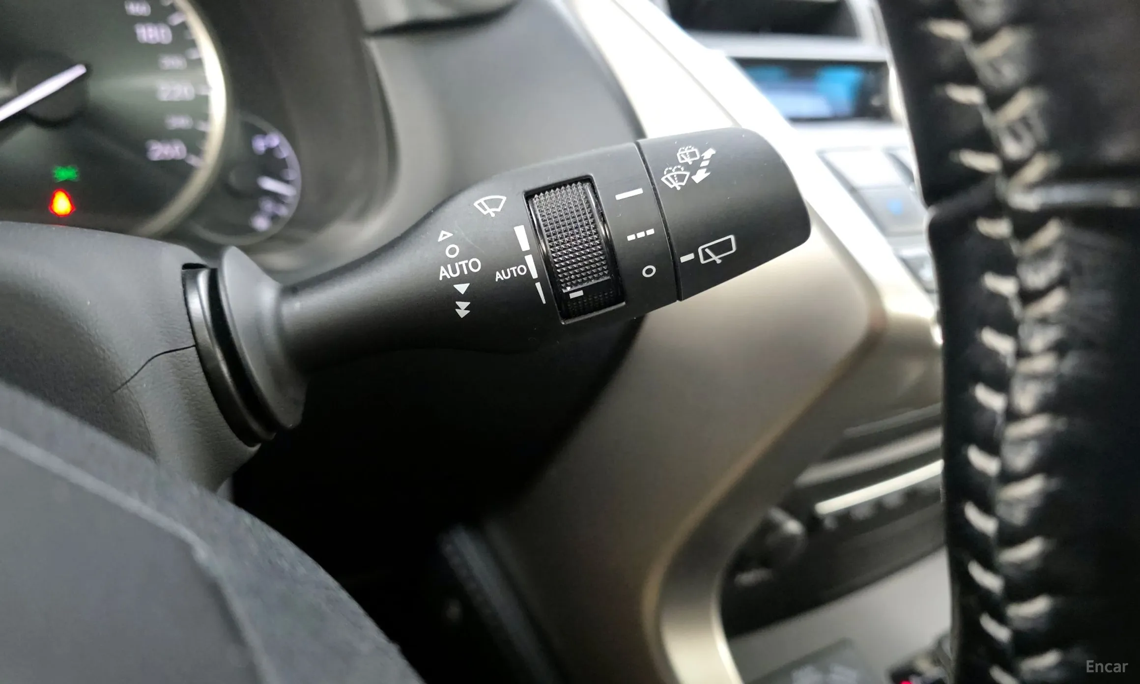 Lexus NX300h превью 18