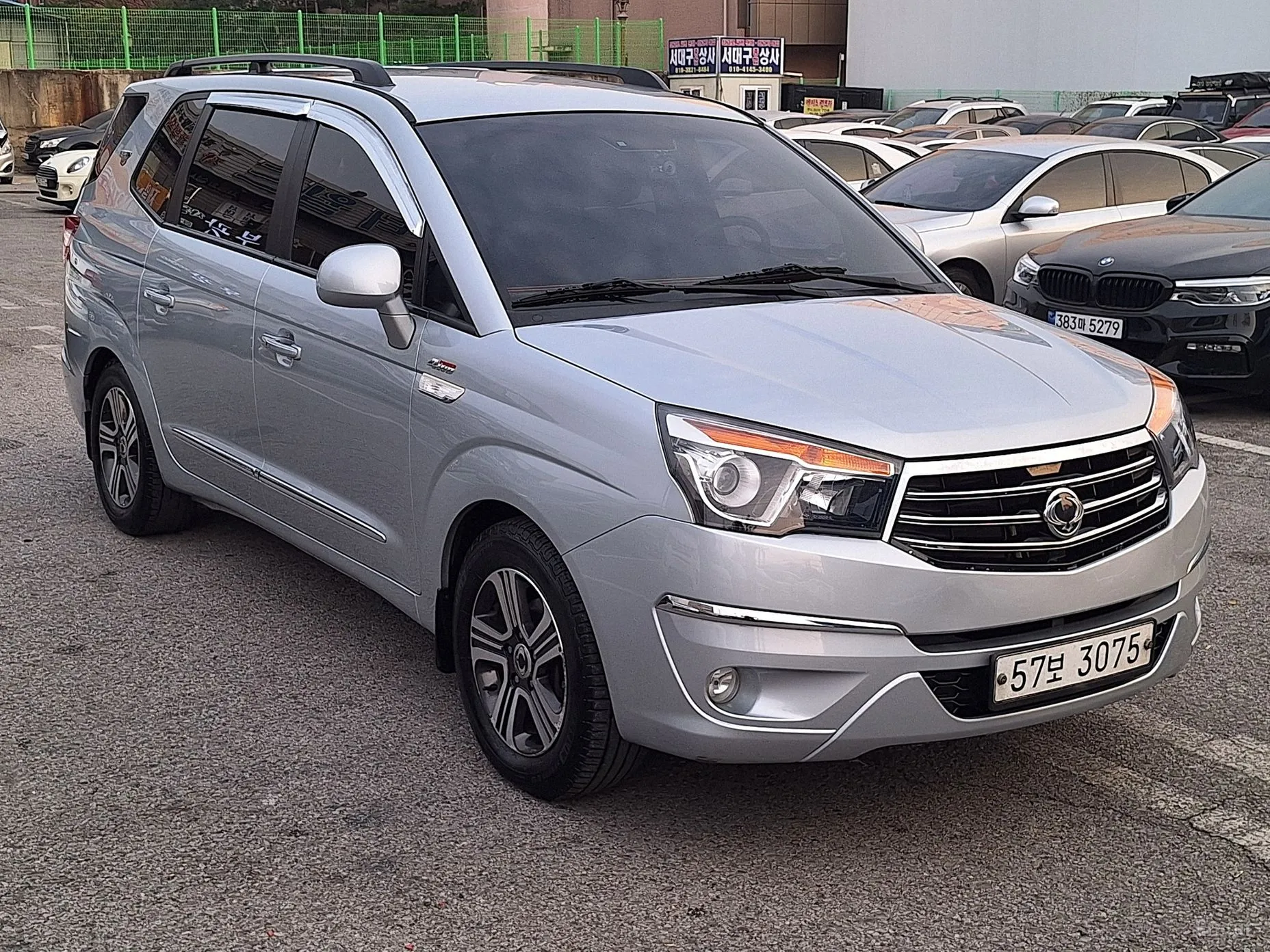 KG Mobility (SsangYong) Korando Turismo превью 3