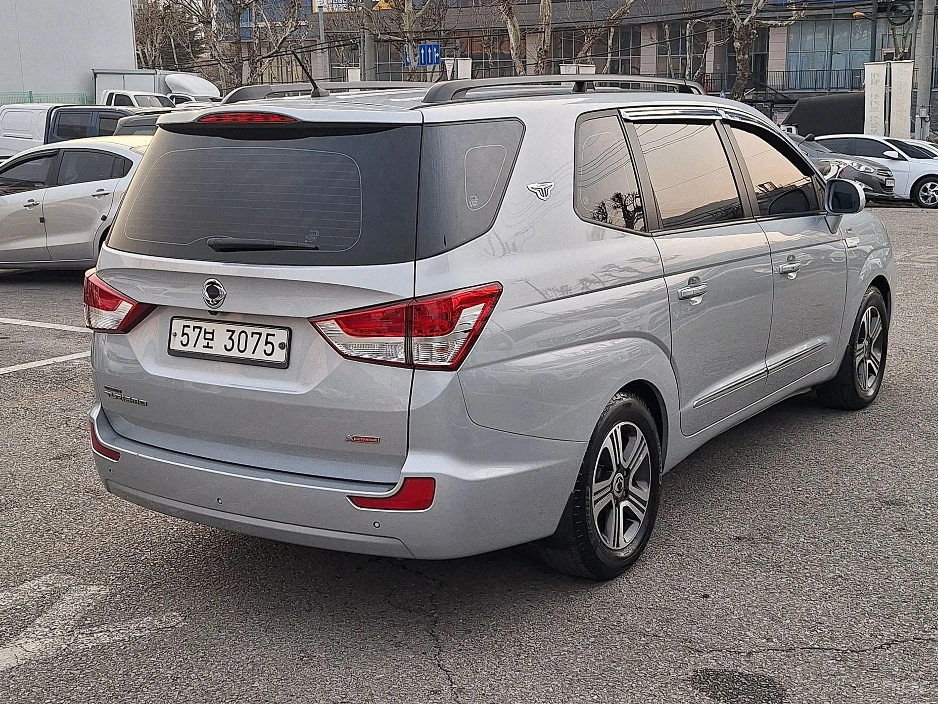 KG Mobility (SsangYong) Korando Turismo превью 6