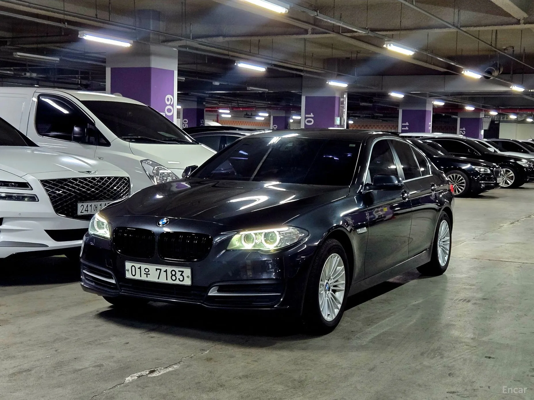 BMW 5 Series (F10) превью 3