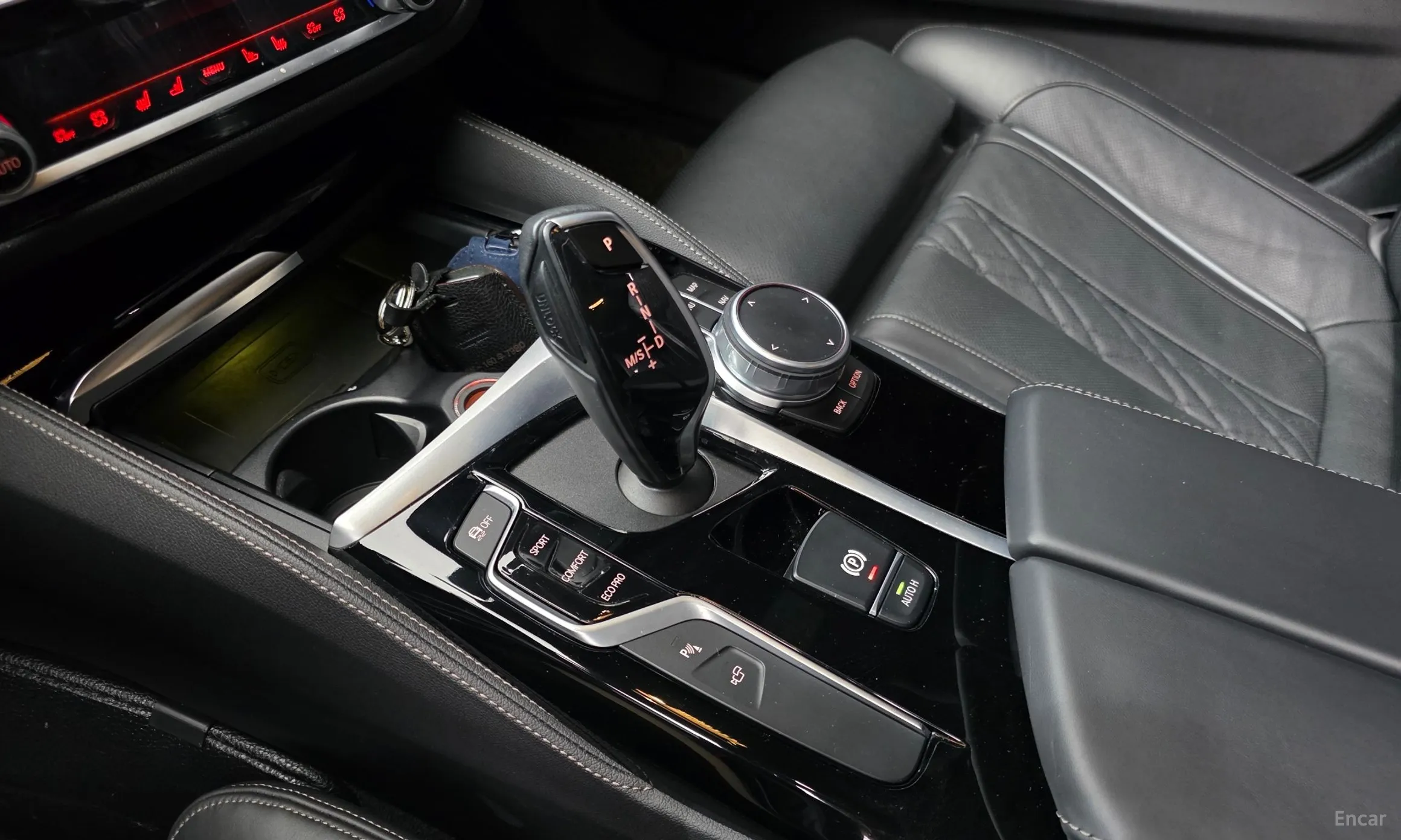 BMW 5 Series (G30) превью 9