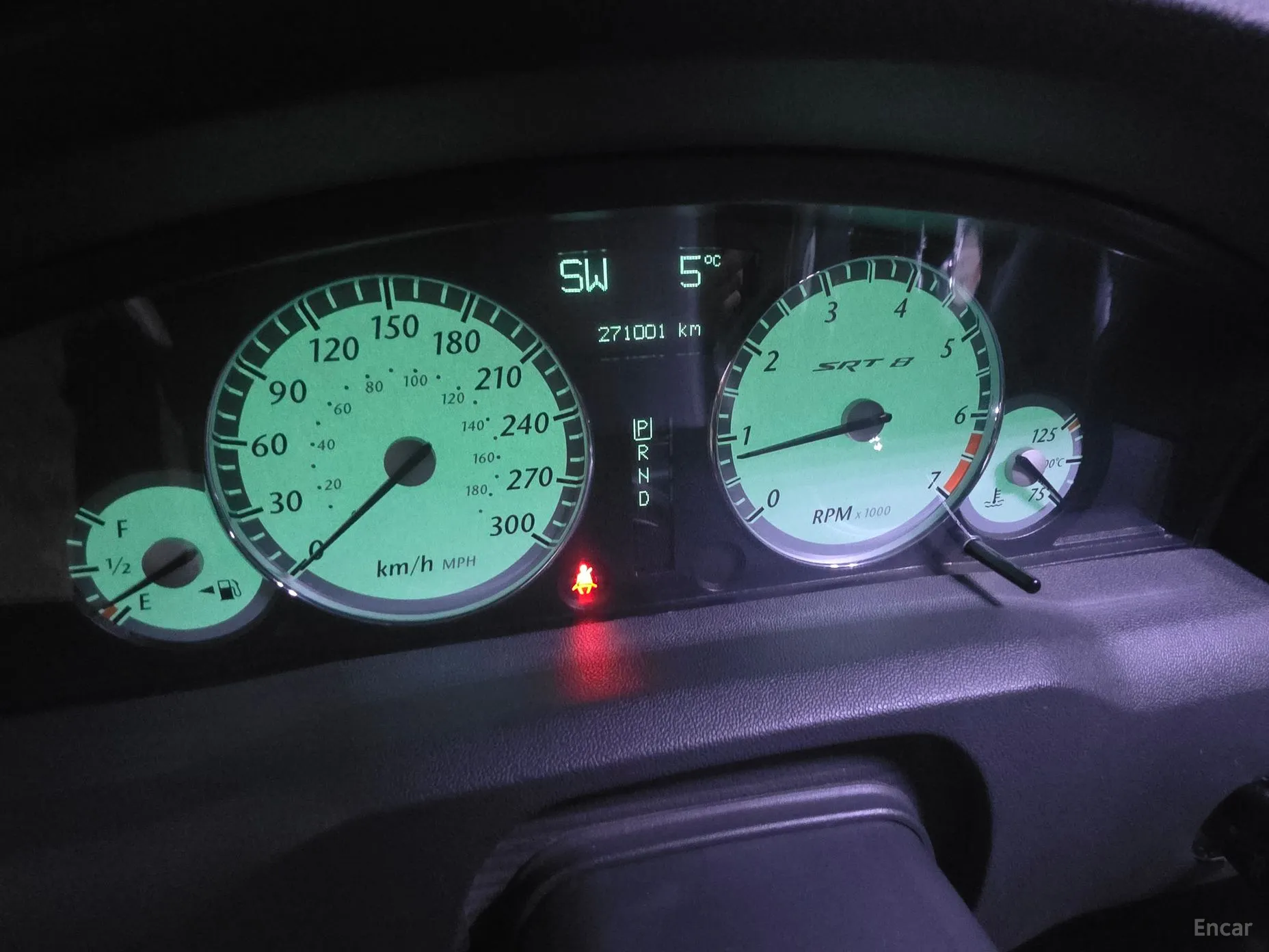 Chrysler 300C превью 5