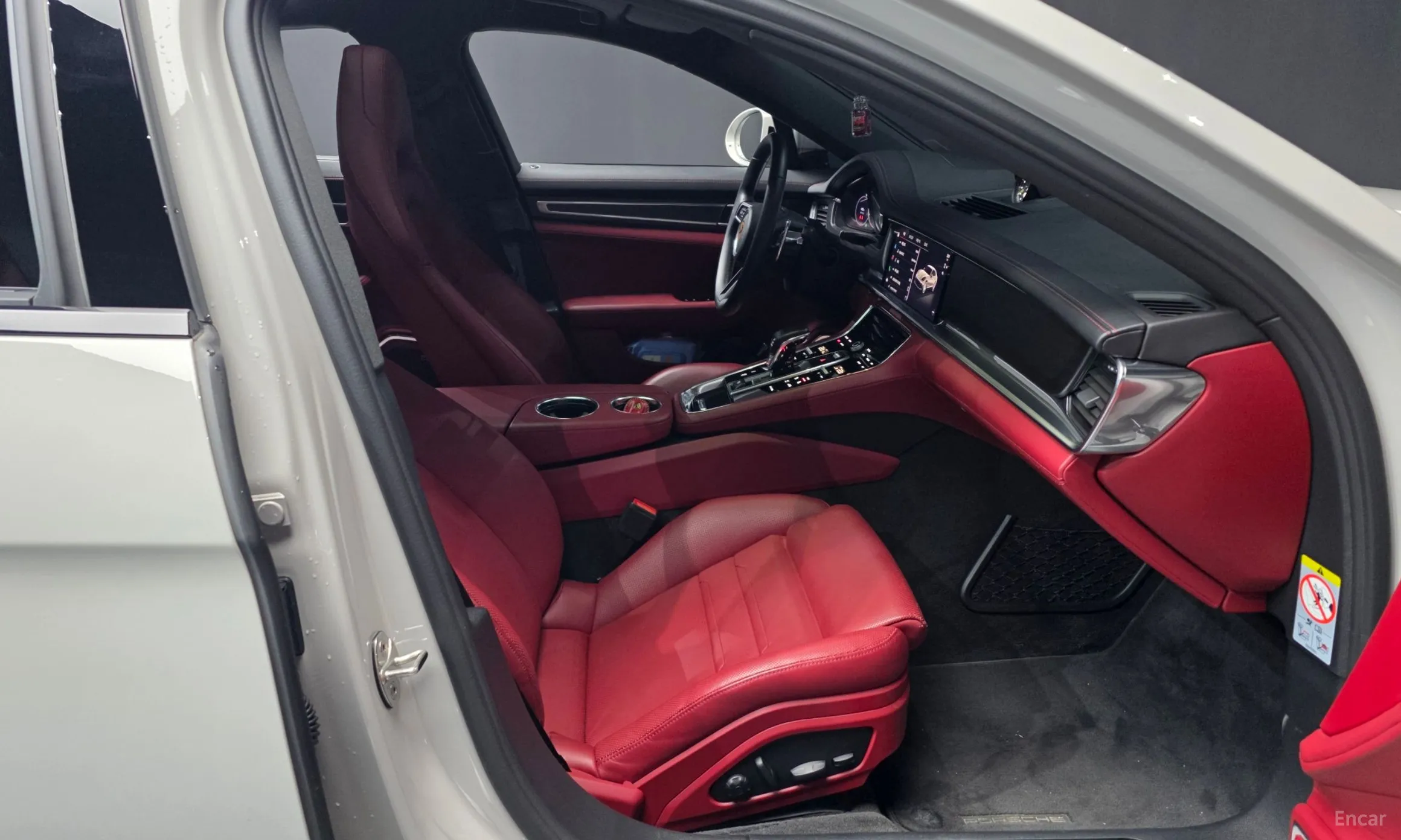 Porsche Panamera (971) превью 11