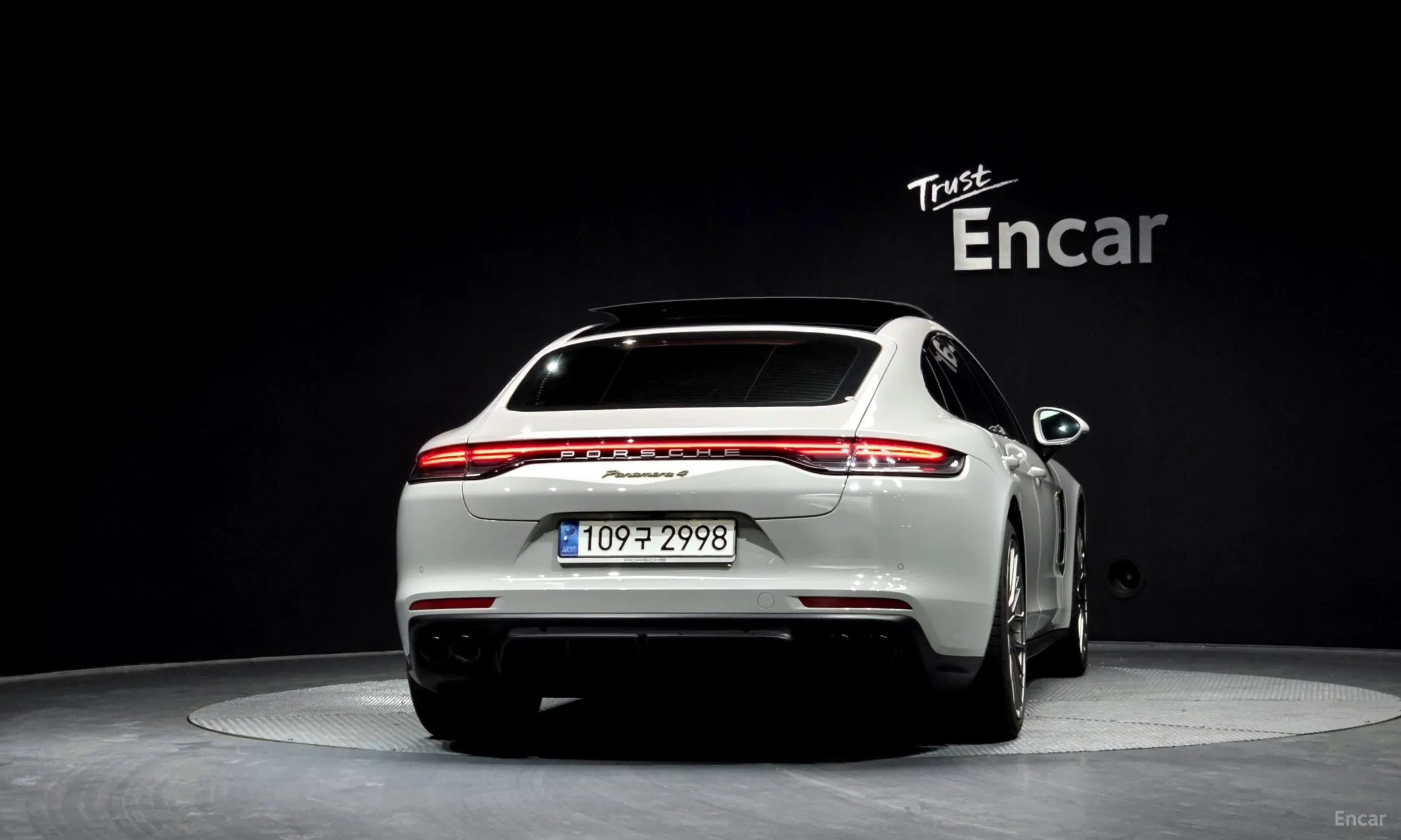 Porsche Panamera (971) превью 4