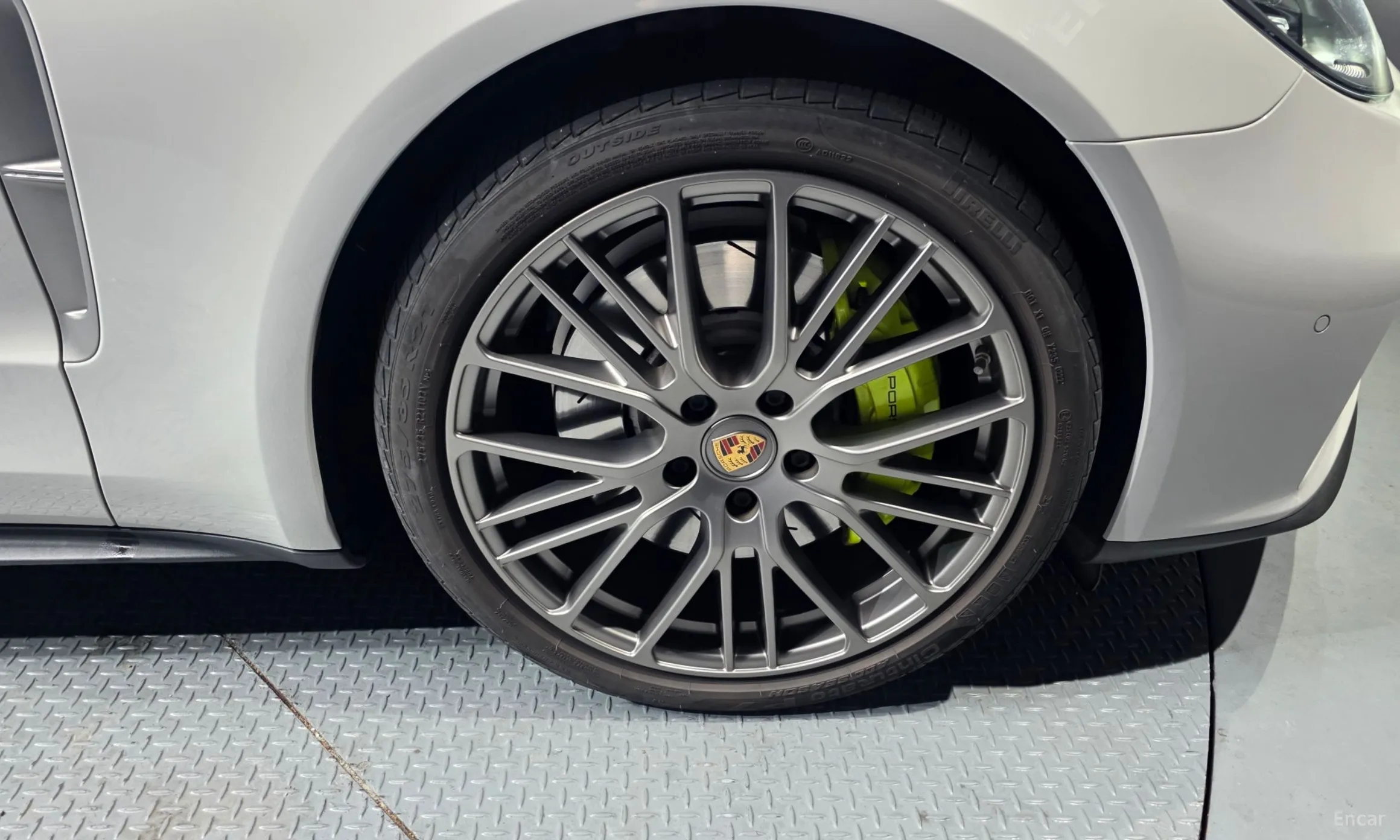 Porsche Panamera (971) превью 5