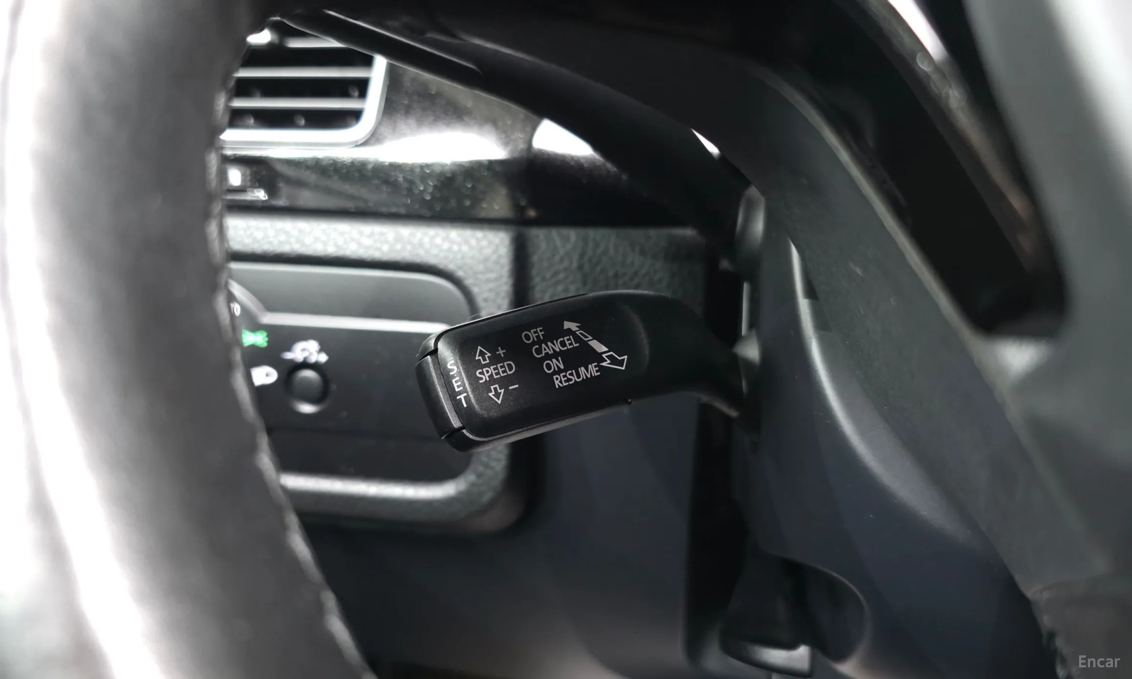 Volkswagen New Touareg превью 18