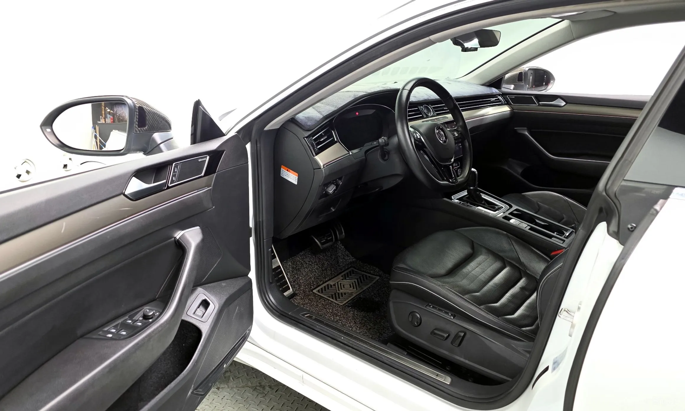Volkswagen Ateon превью 10