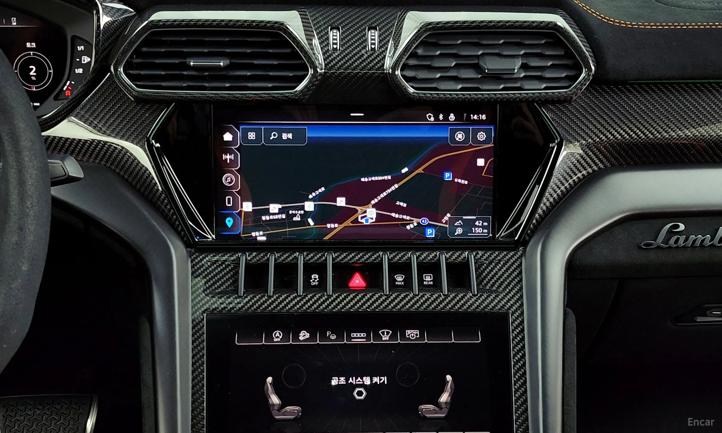 Lamborghini Urus превью 14