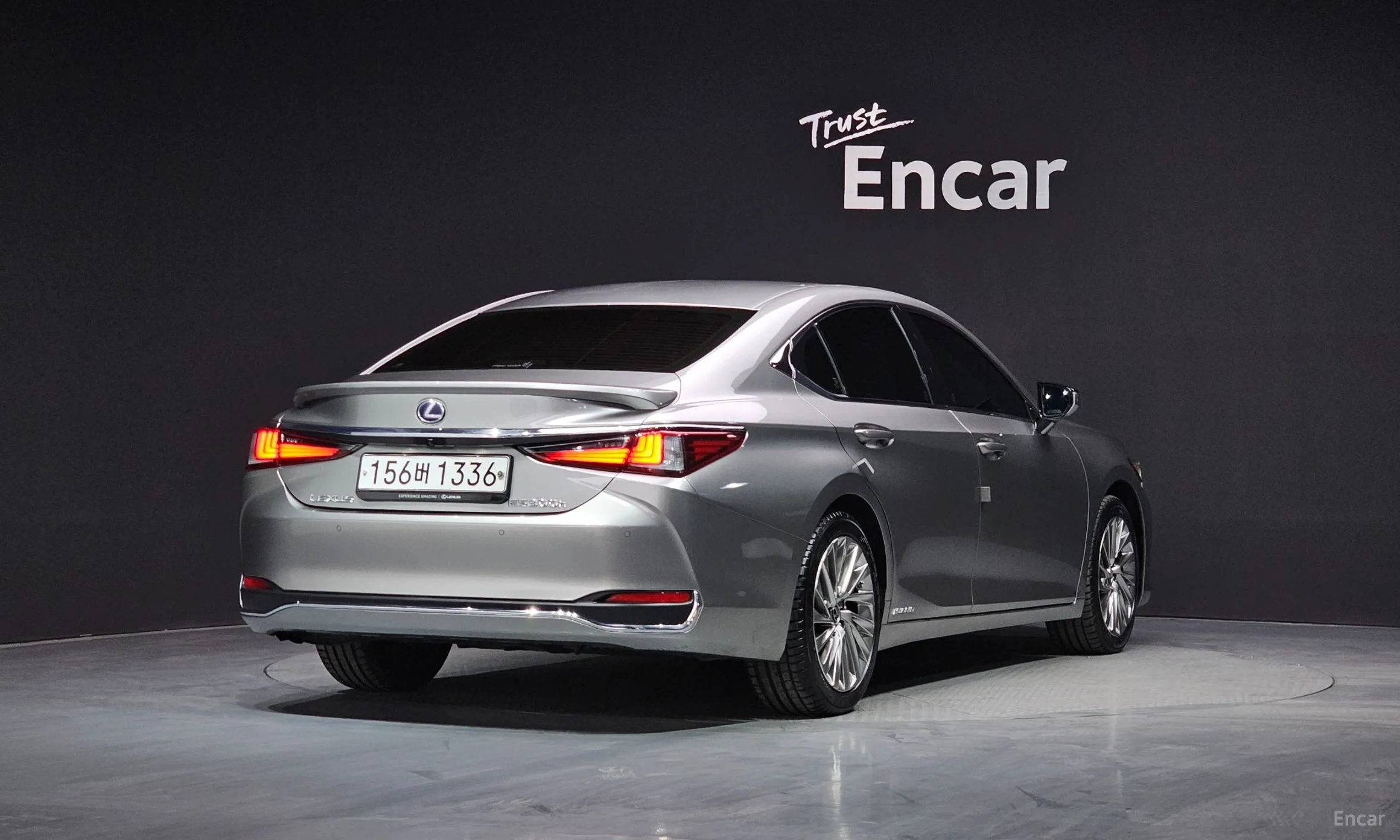 Lexus ES300h 7th Generation