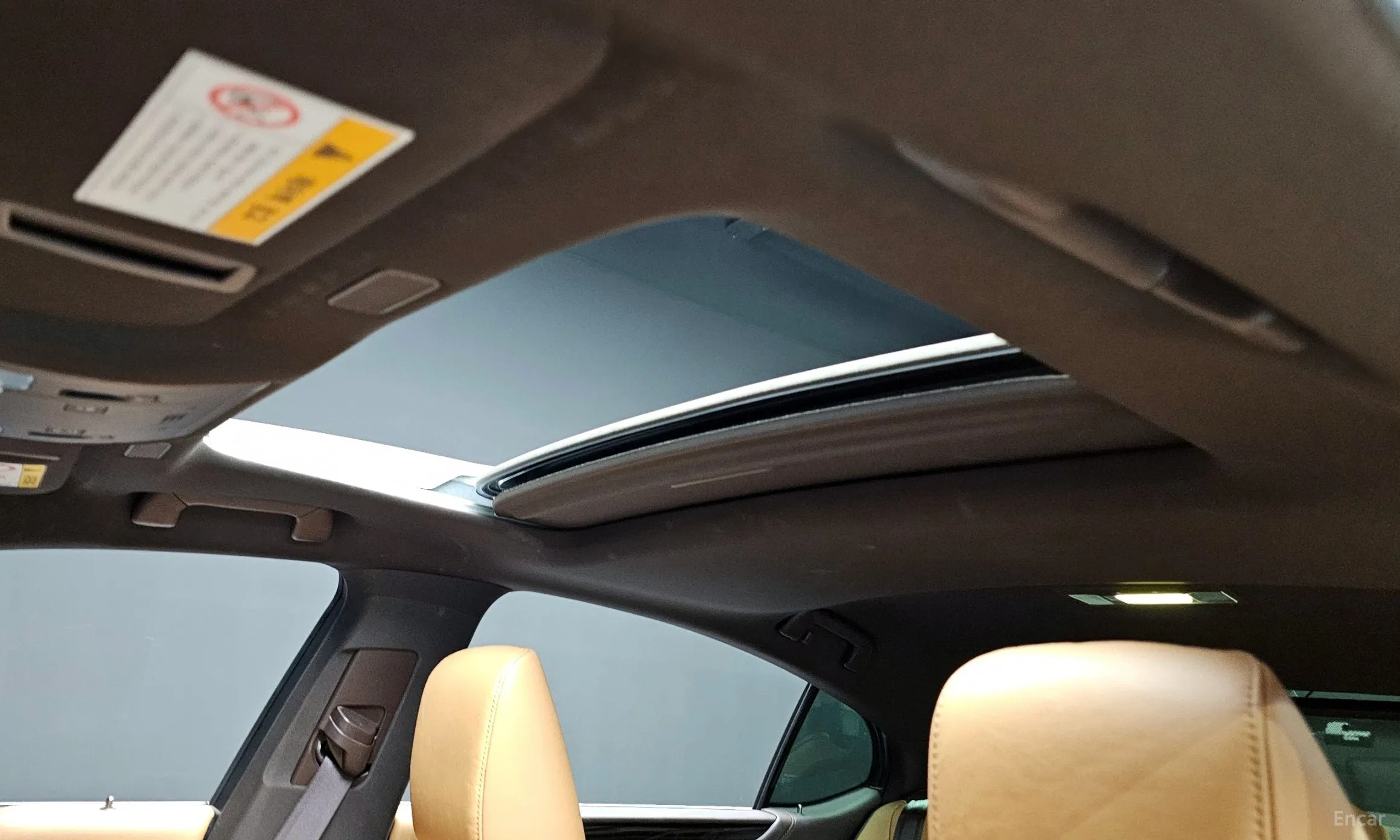 Lexus ES300h 7th Generation превью 17