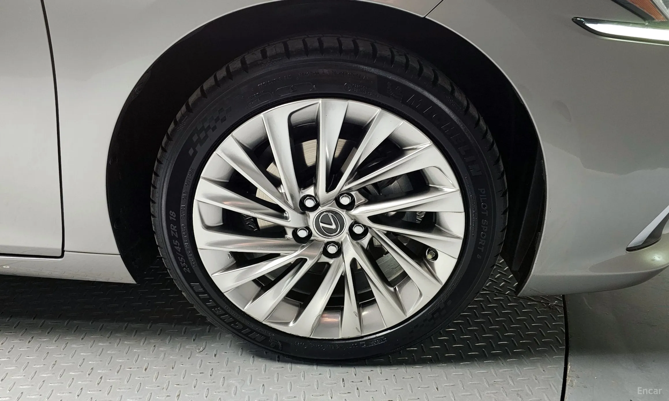 Lexus ES300h 7th Generation превью 5