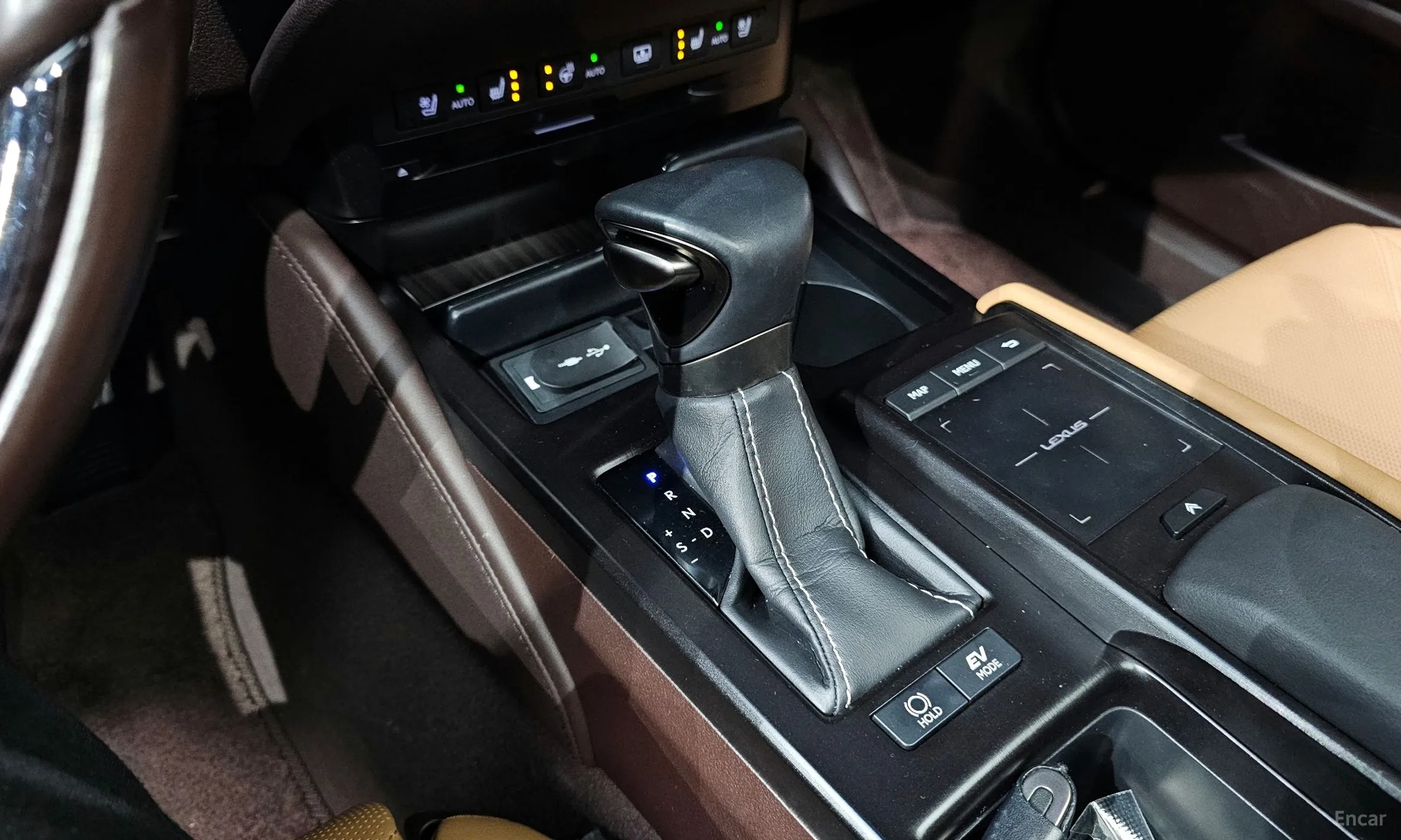 Lexus ES300h 7th Generation превью 9