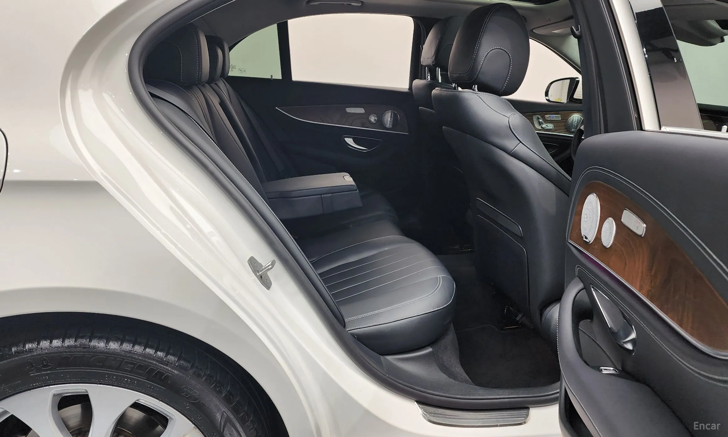 Mercedes Benz E-Class W213 превью 12