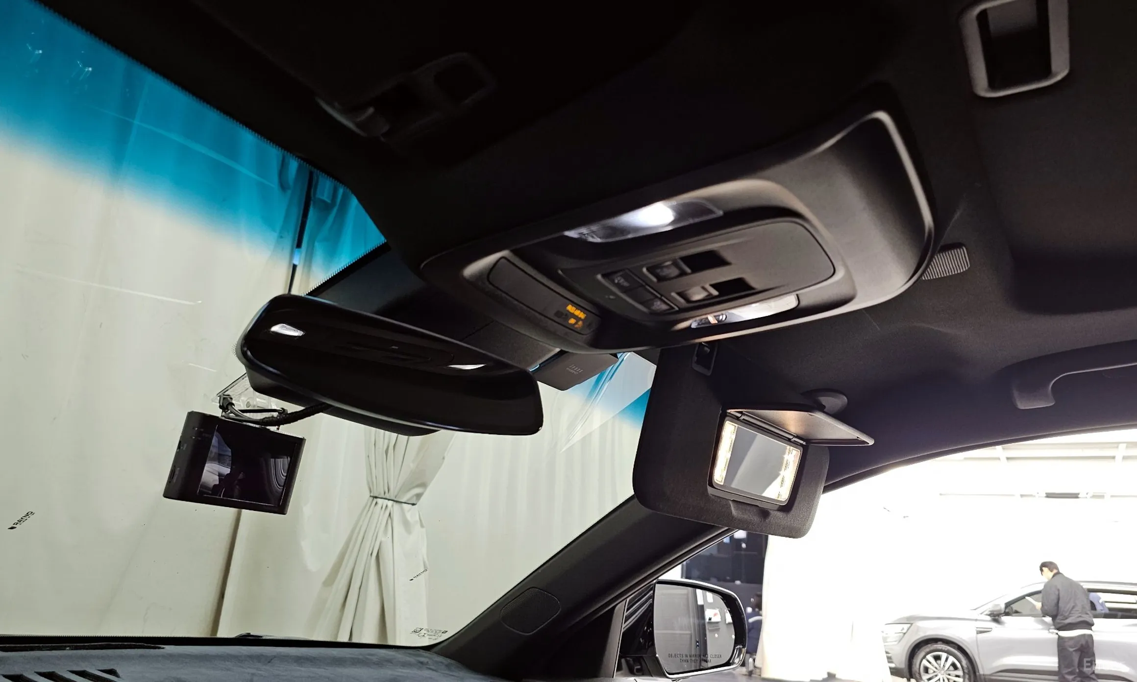 Cadillac CT4 превью 19