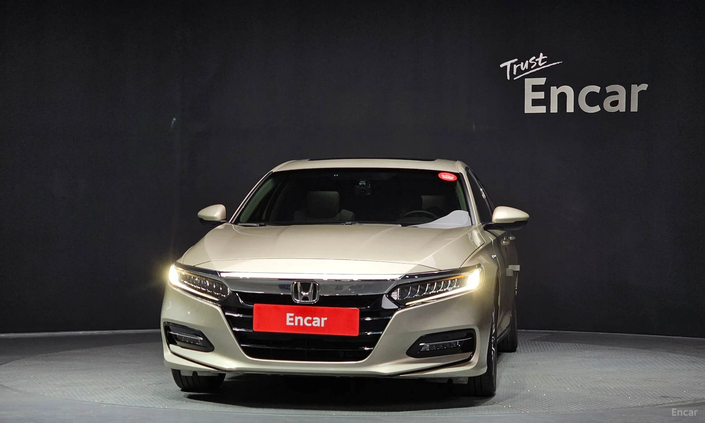 Honda Accord 10th Generation превью 3
