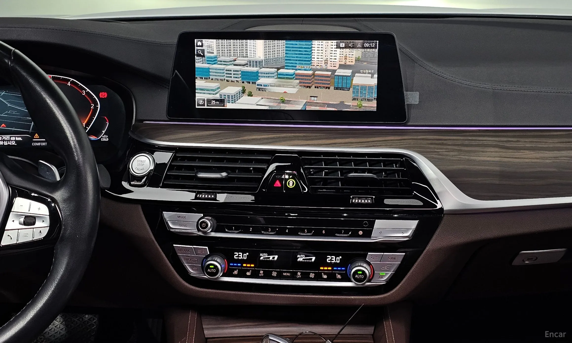 BMW 5 Series (G30) превью 14