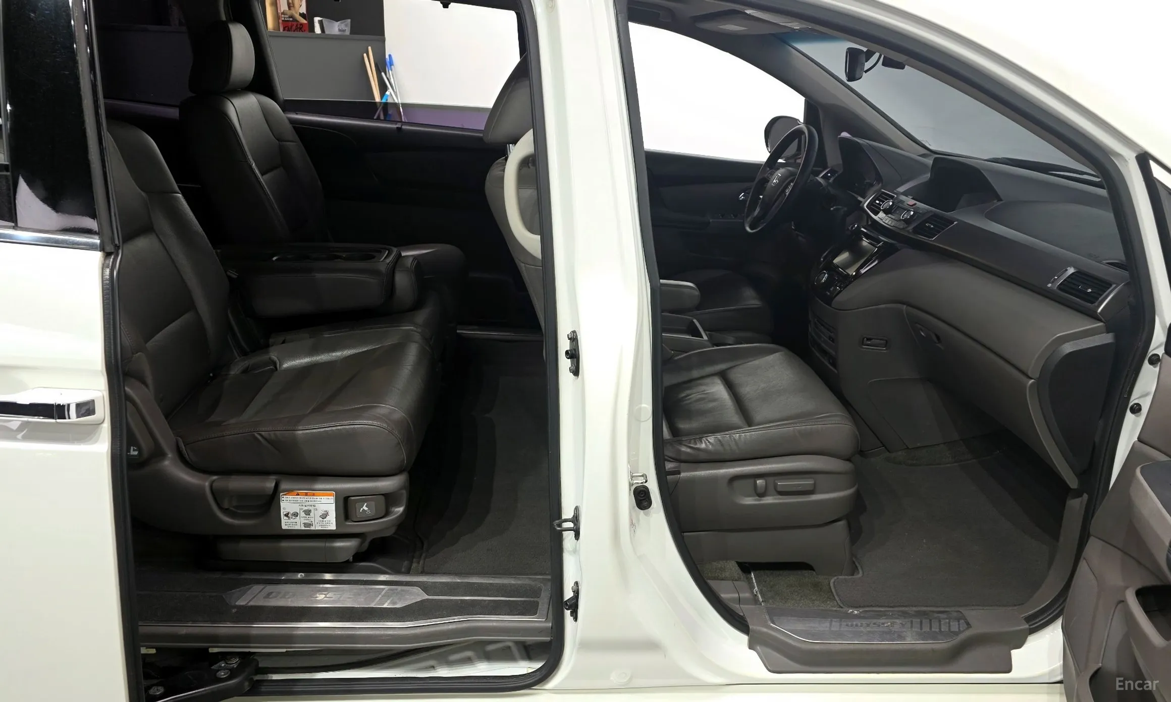 Honda Odyssey превью 11